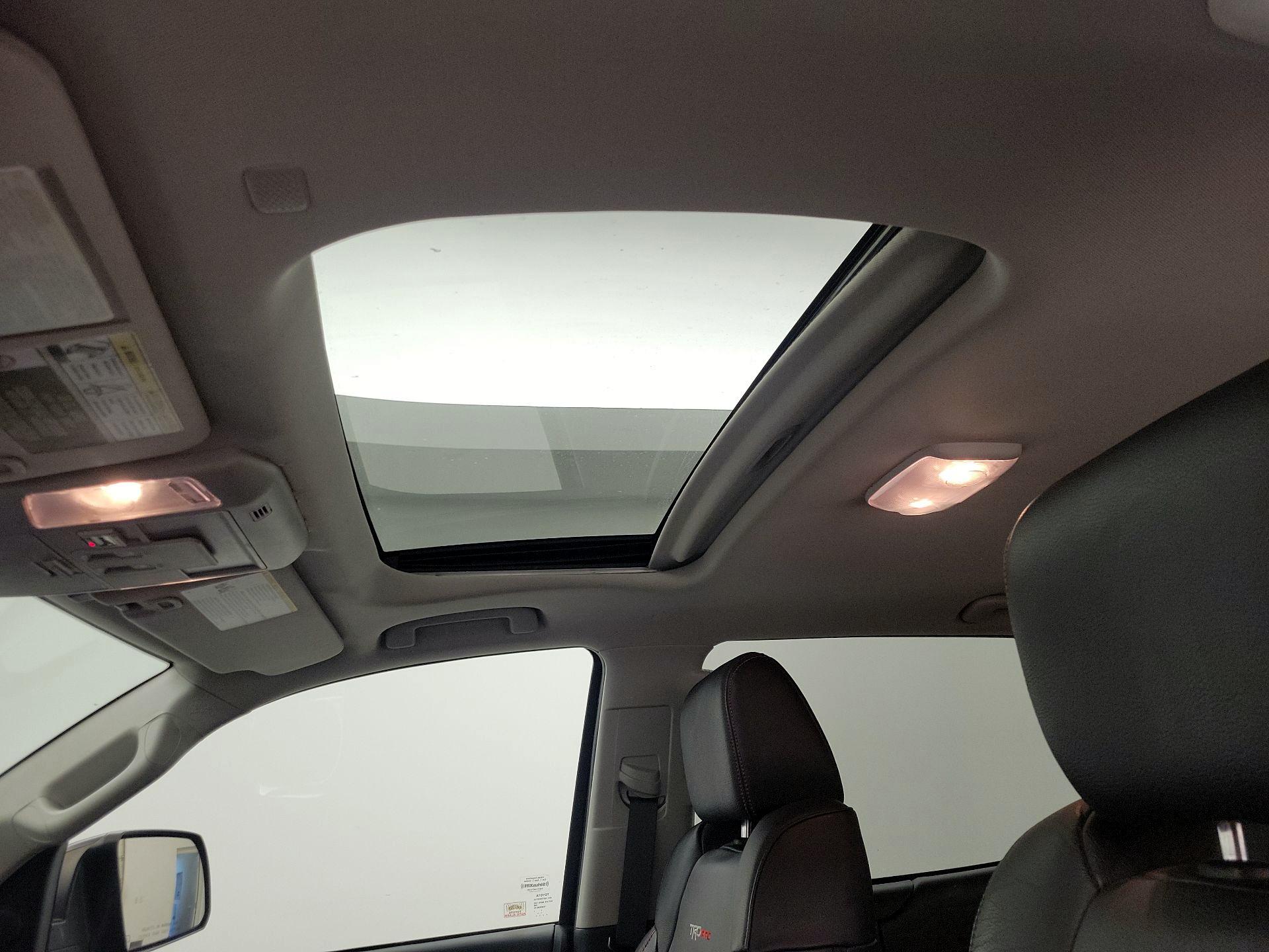 Thumbnail: 2020 Toyota Tundra - 20