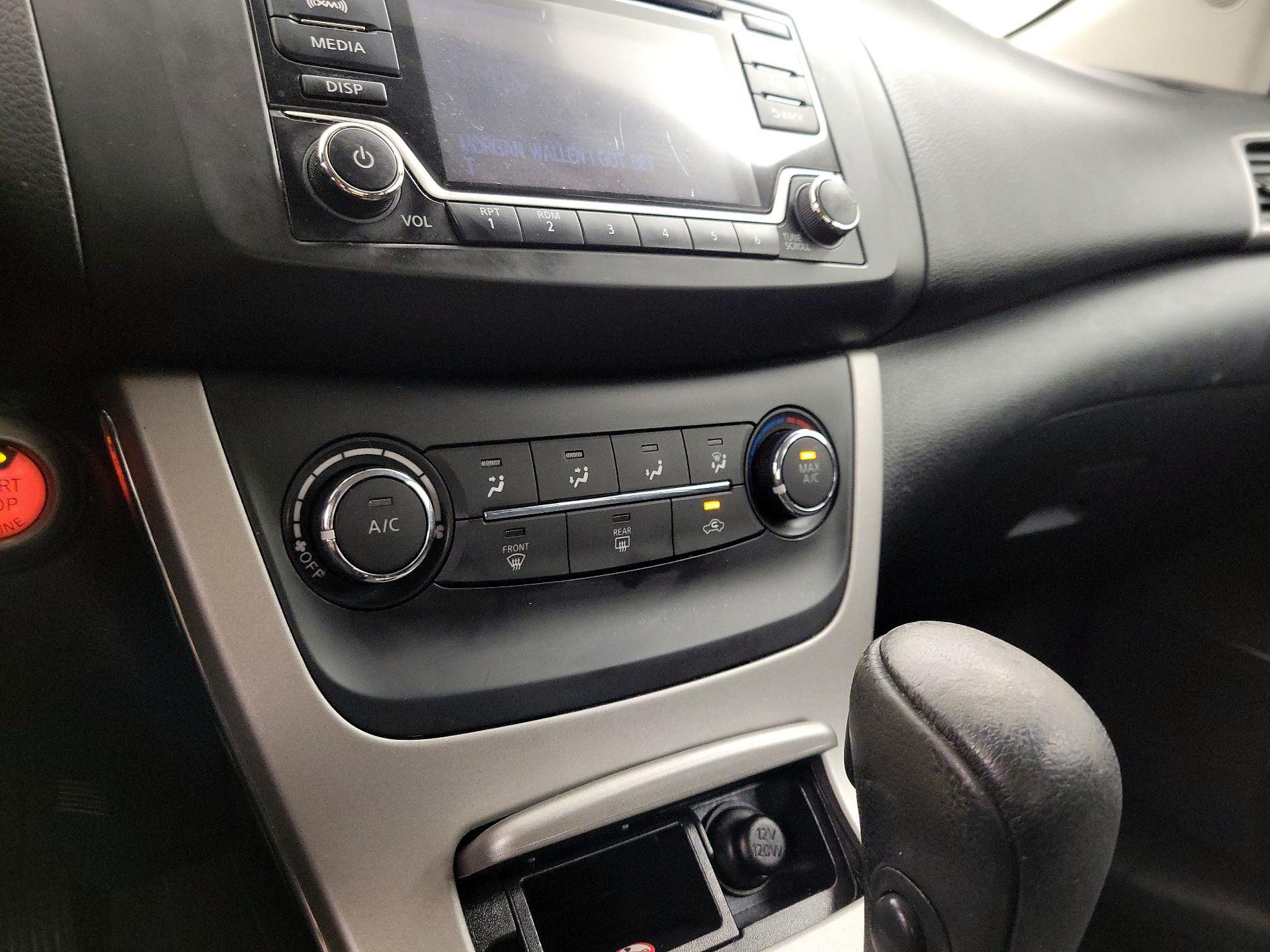 Thumbnail: 2015 Nissan Sentra - 16