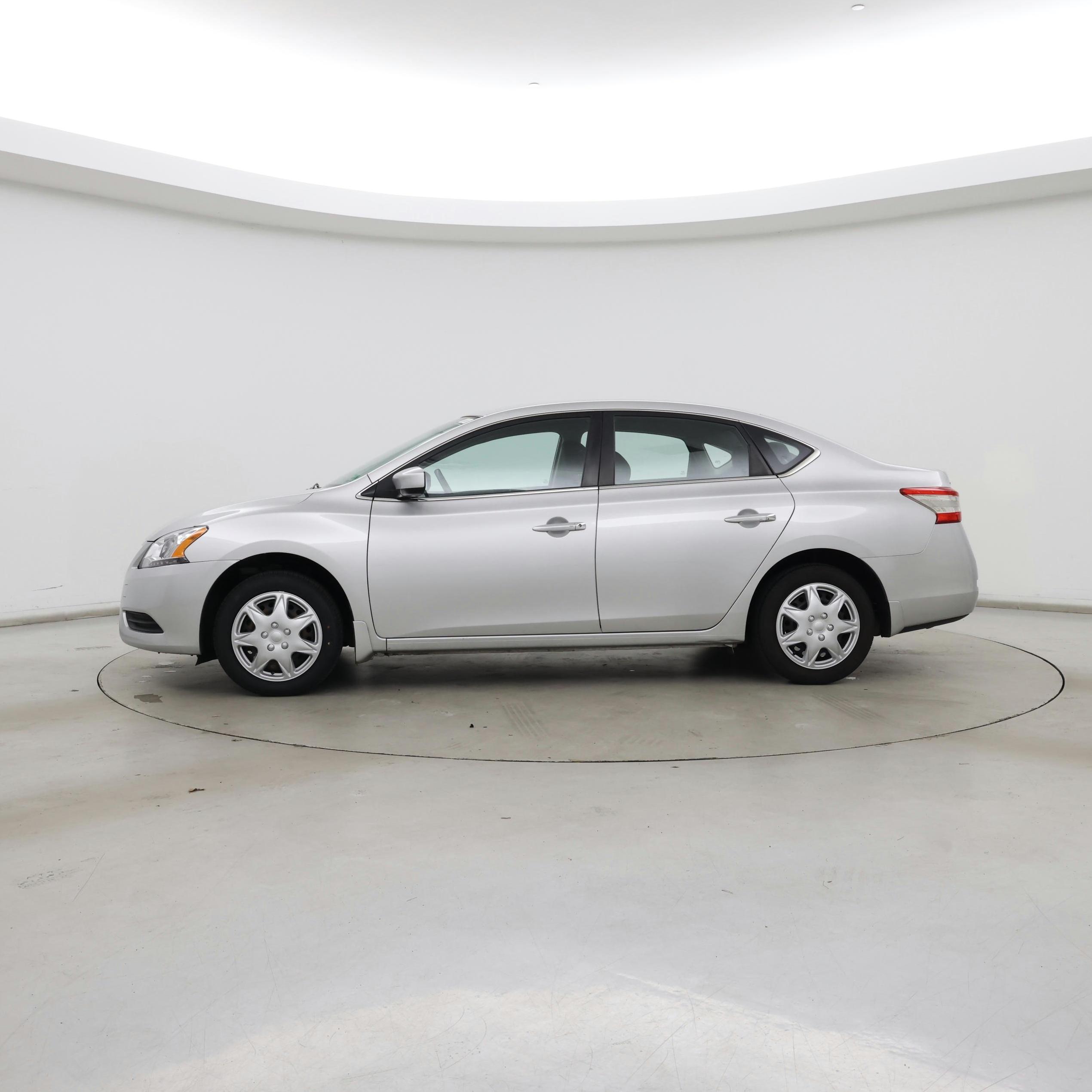 Thumbnail: 2015 Nissan Sentra - 3