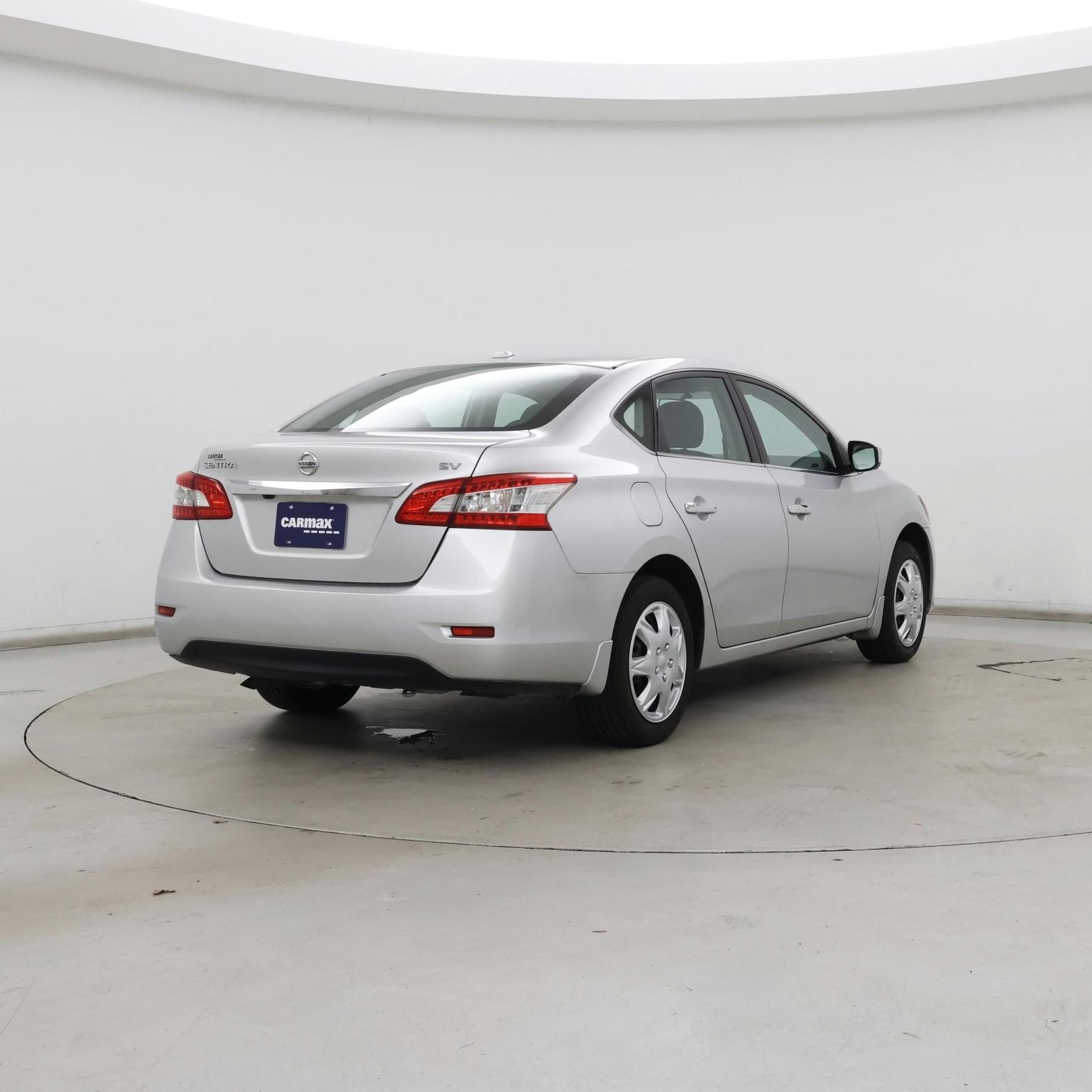 Thumbnail: 2015 Nissan Sentra - 8