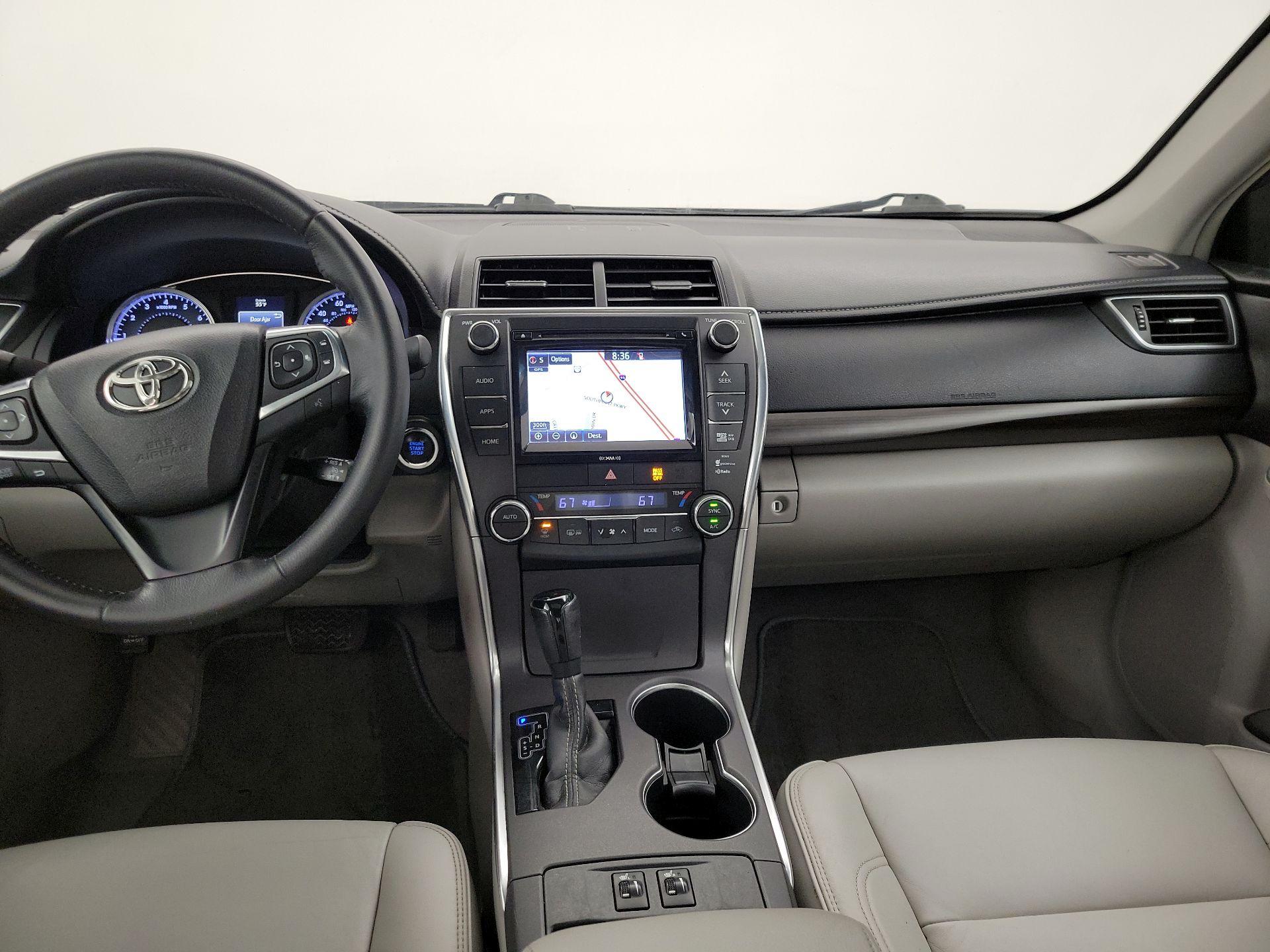 Thumbnail: 2016 Toyota Camry - 9