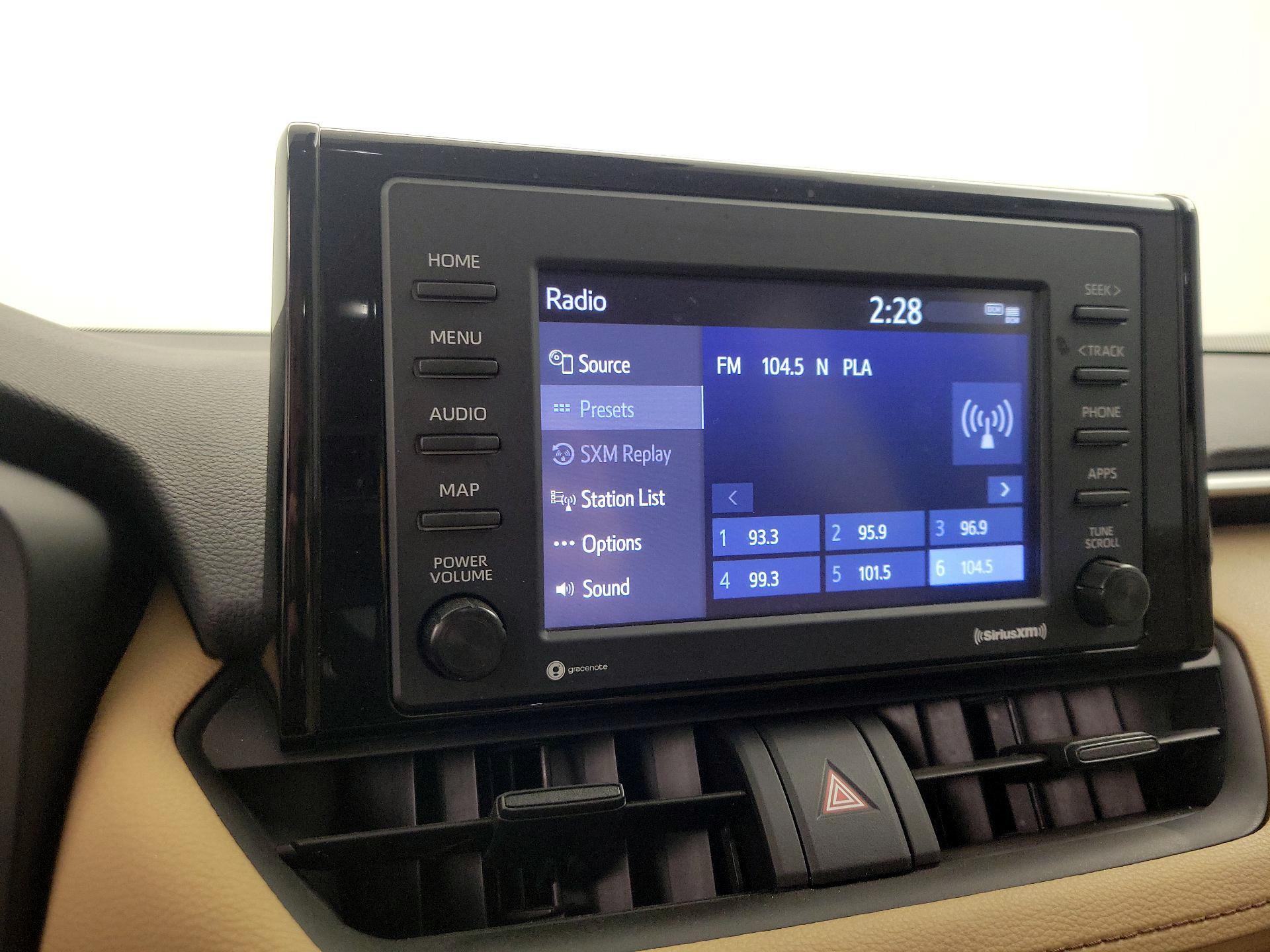 Thumbnail: 2022 Toyota RAV4 - 15