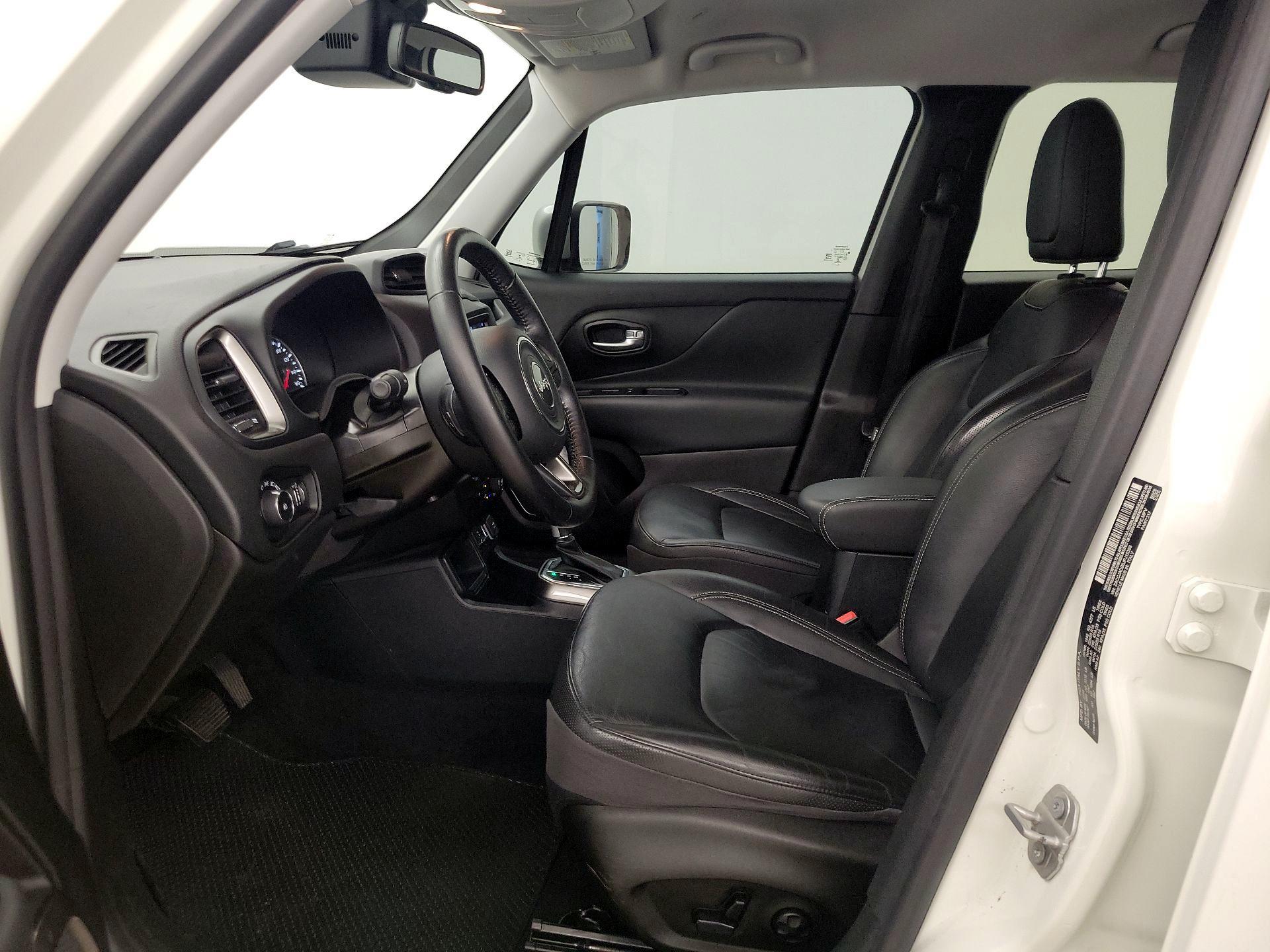 Thumbnail: 2018 Jeep Renegade - 11