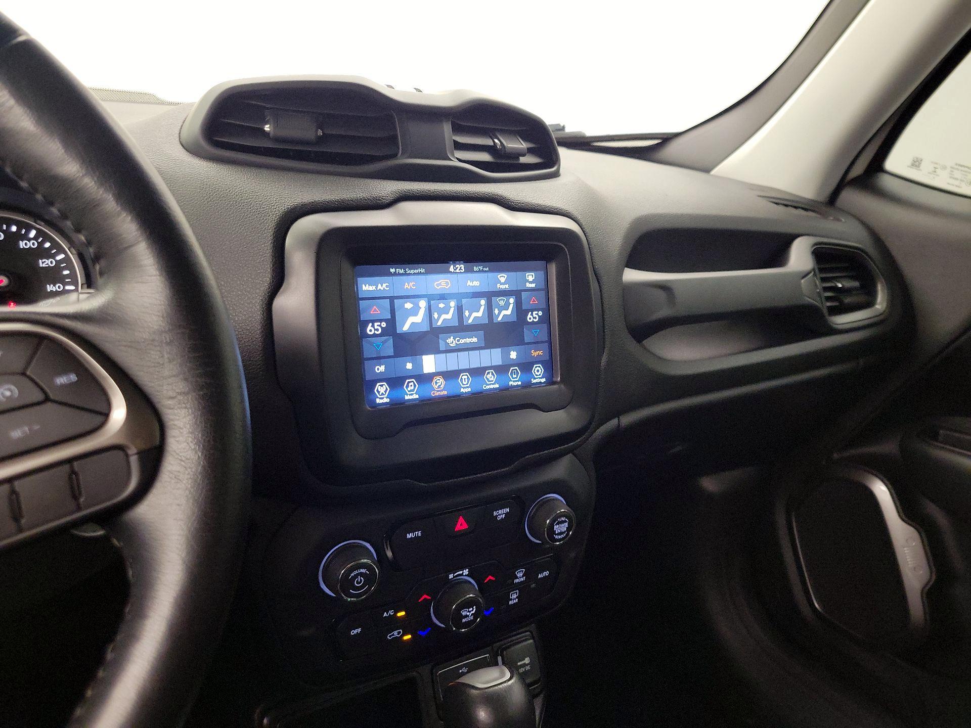 Thumbnail: 2018 Jeep Renegade - 16