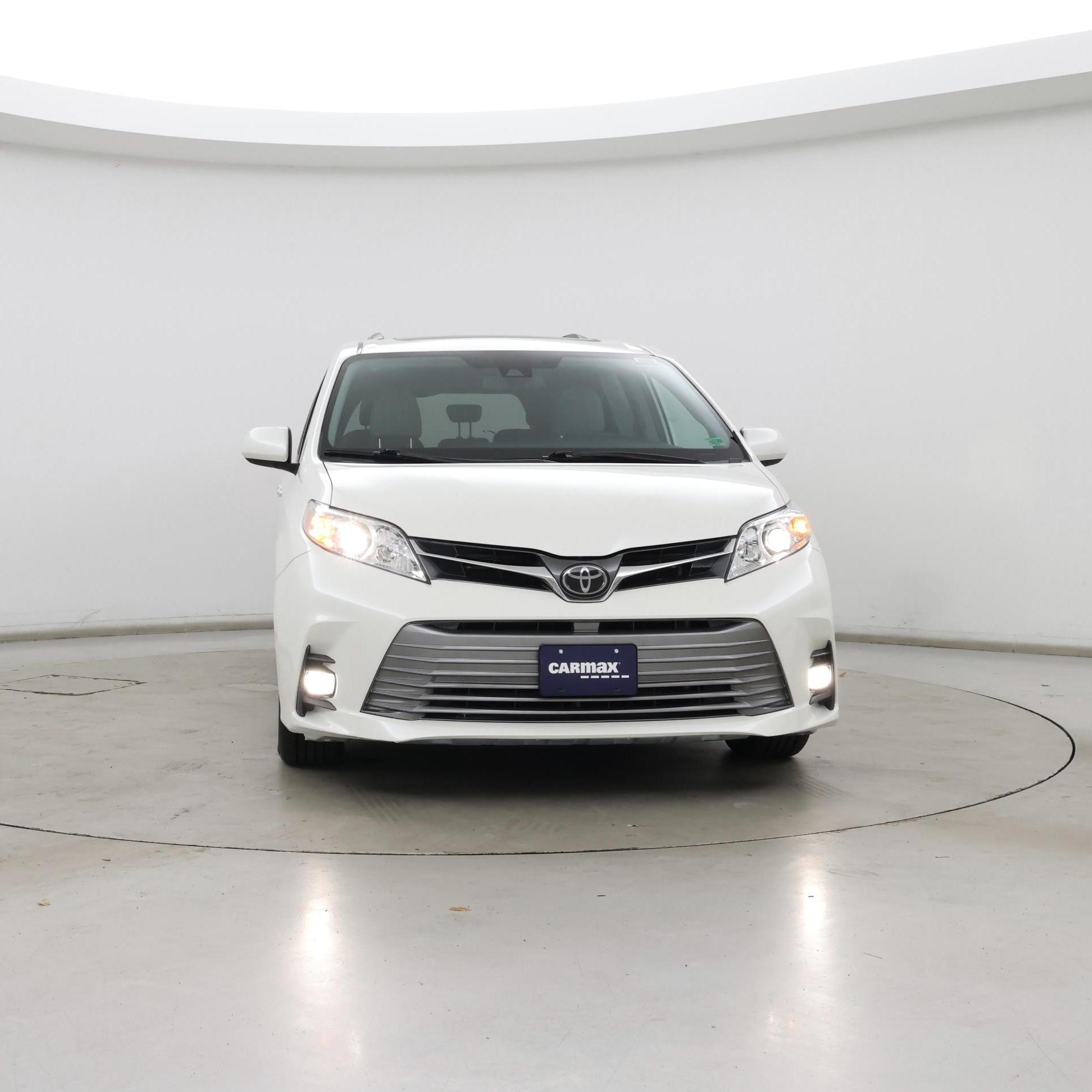 Thumbnail: 2020 Toyota Sienna - 5