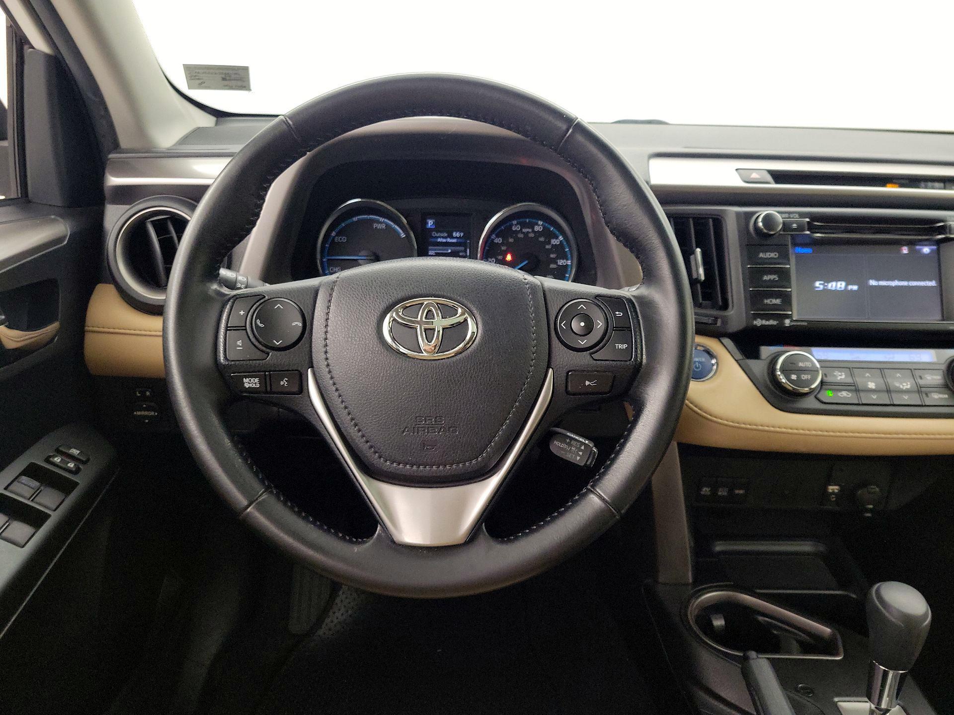 Thumbnail: 2018 Toyota RAV4 - 10