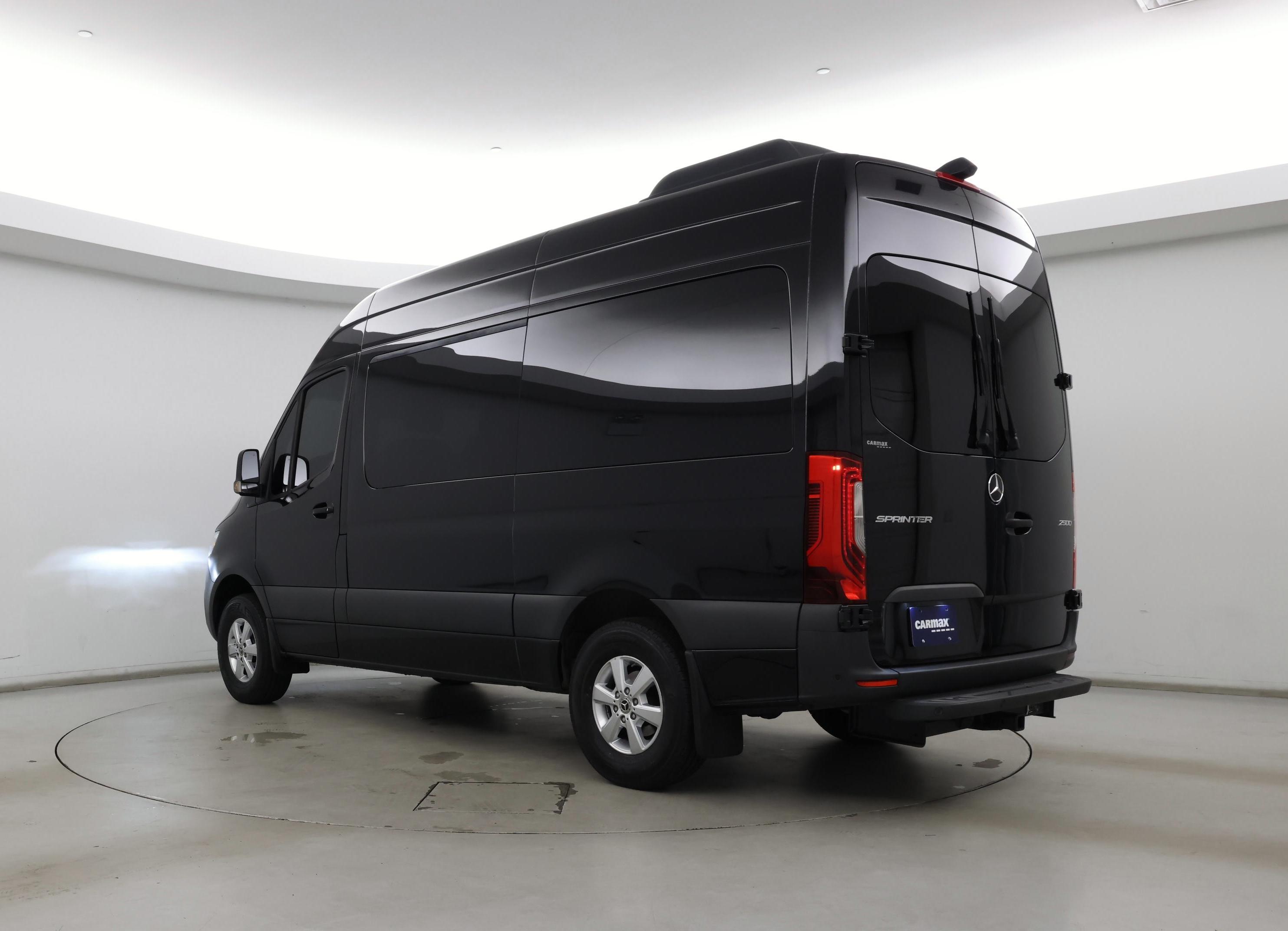 Thumbnail: 2020 Mercedes-Benz Sprinter - 2