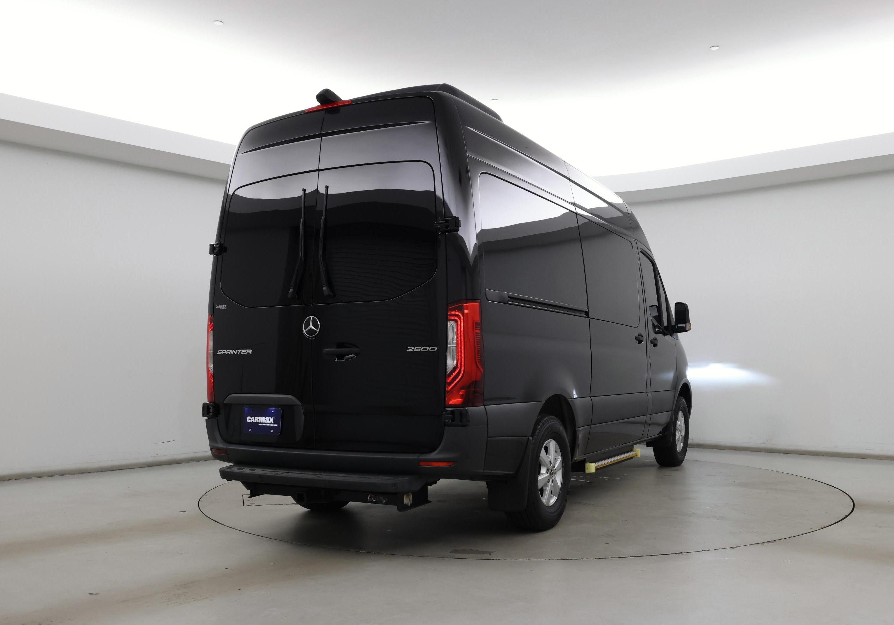 Thumbnail: 2020 Mercedes-Benz Sprinter - 8