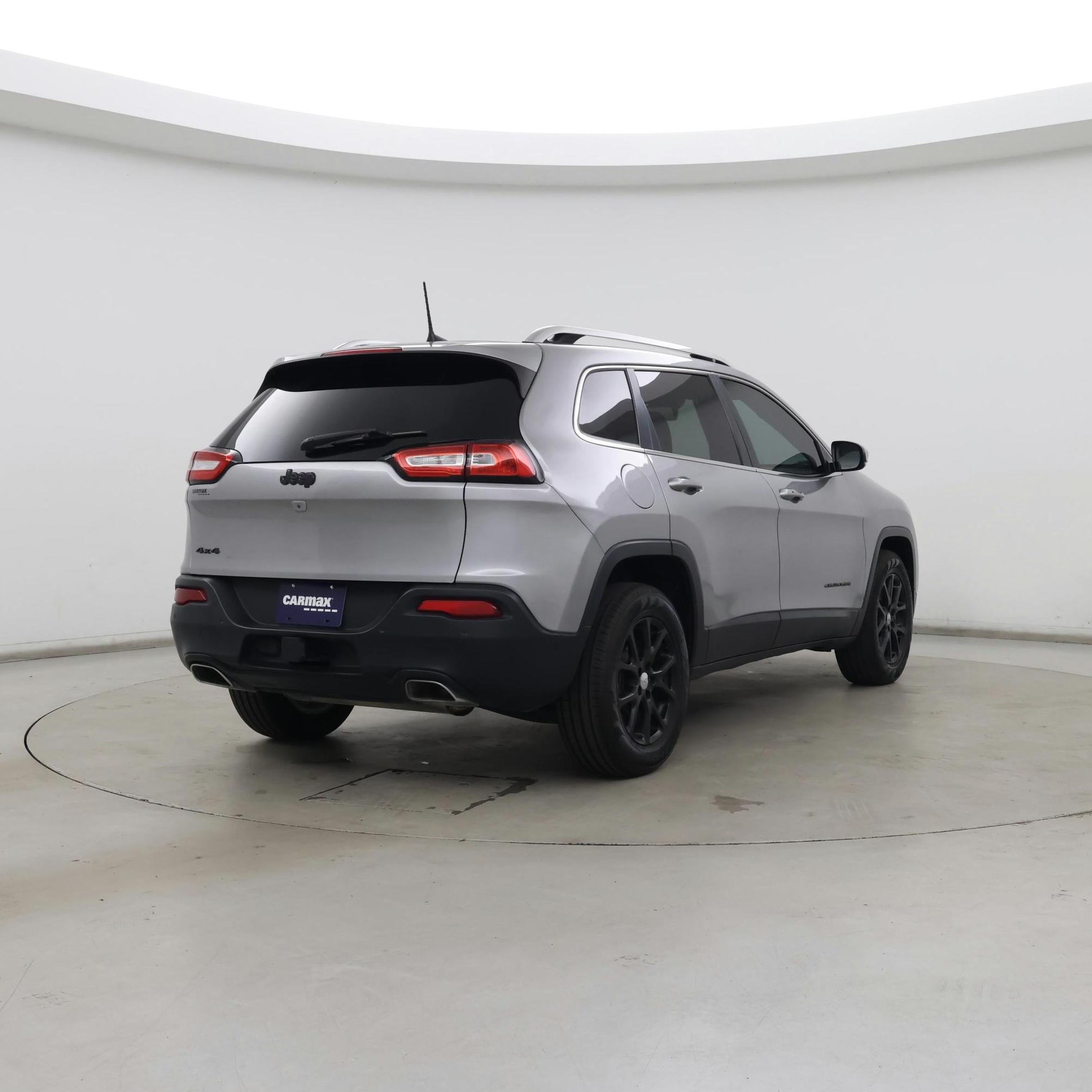 Thumbnail: 2016 Jeep Cherokee - 8