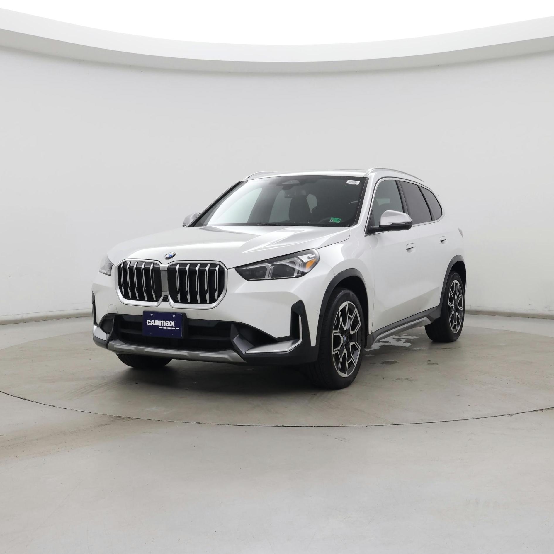 Thumbnail: 2023 BMW X1 - 4