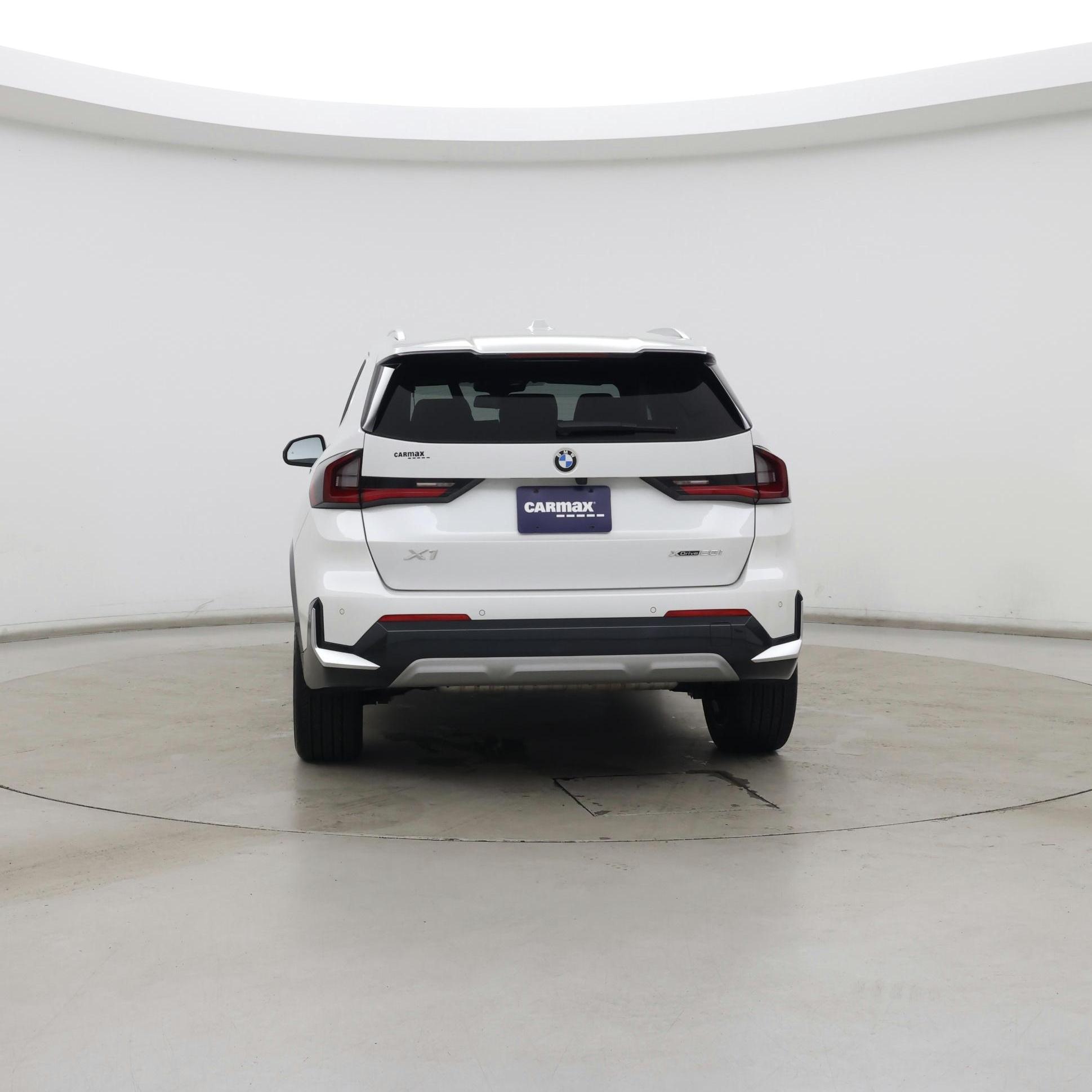 Thumbnail: 2023 BMW X1 - 6