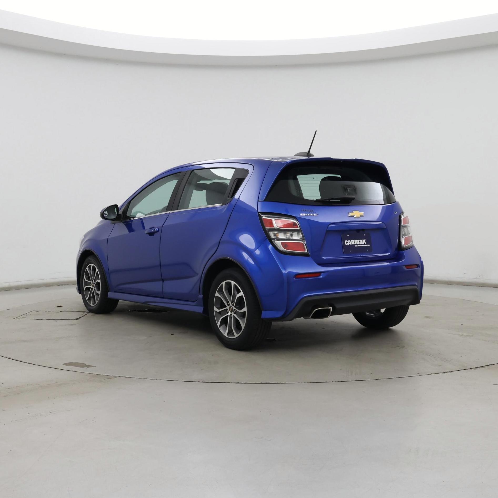Thumbnail: 2017 Chevrolet Sonic - 2