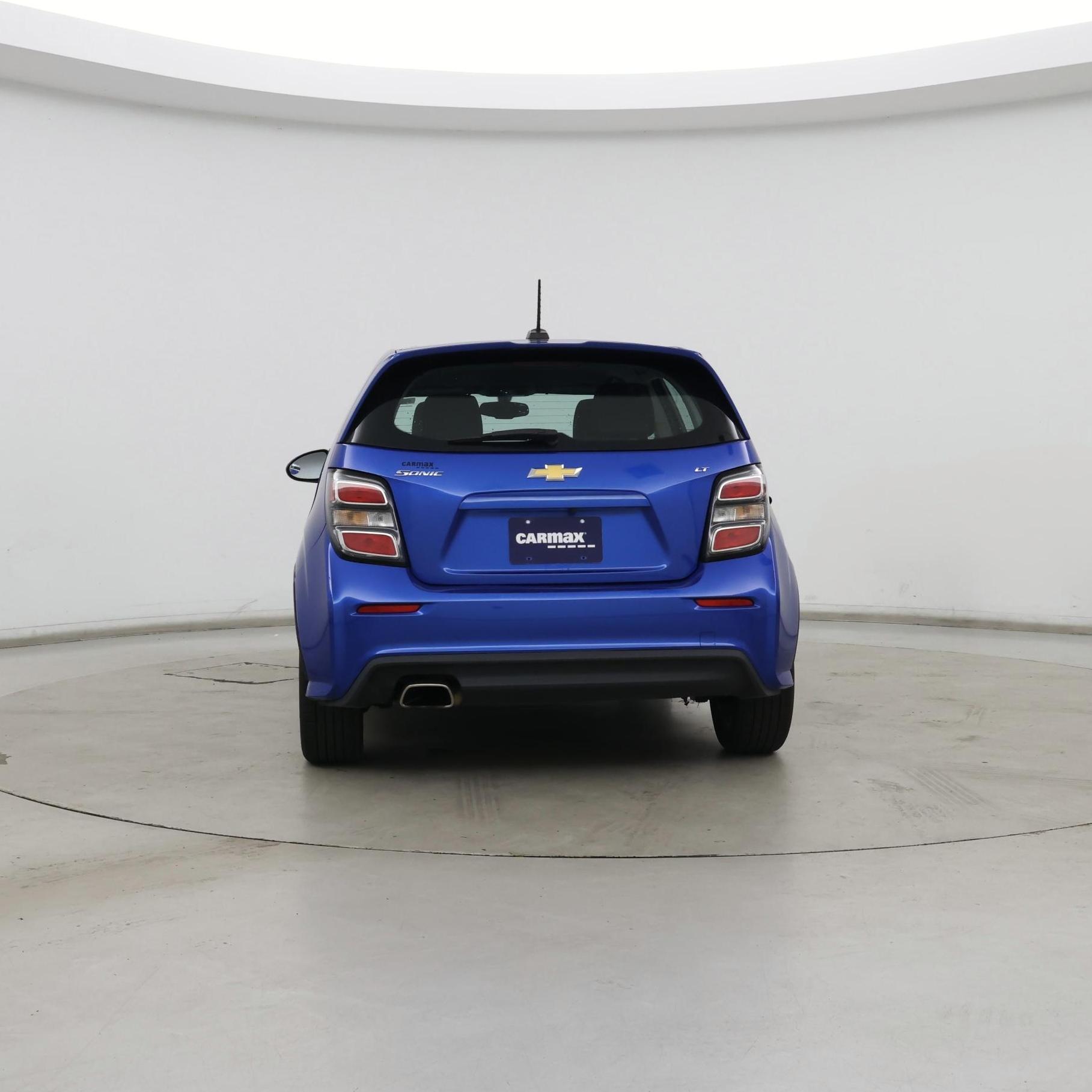 Thumbnail: 2017 Chevrolet Sonic - 6