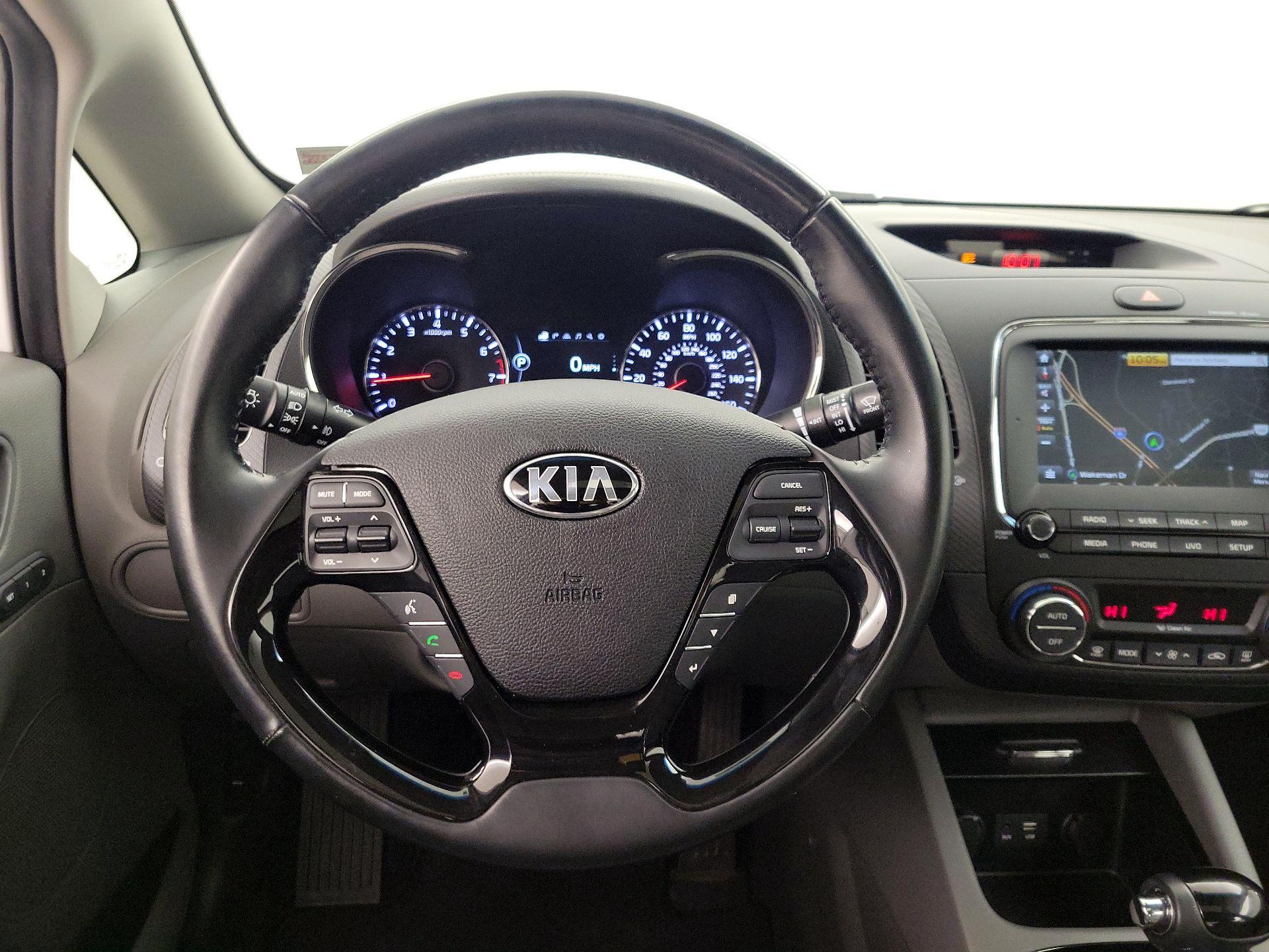 Thumbnail: 2017 Kia Forte - 10
