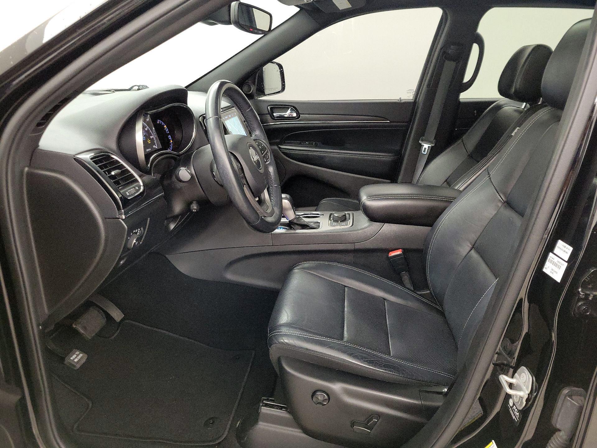 Thumbnail: 2021 Jeep Grand Cherokee - 11