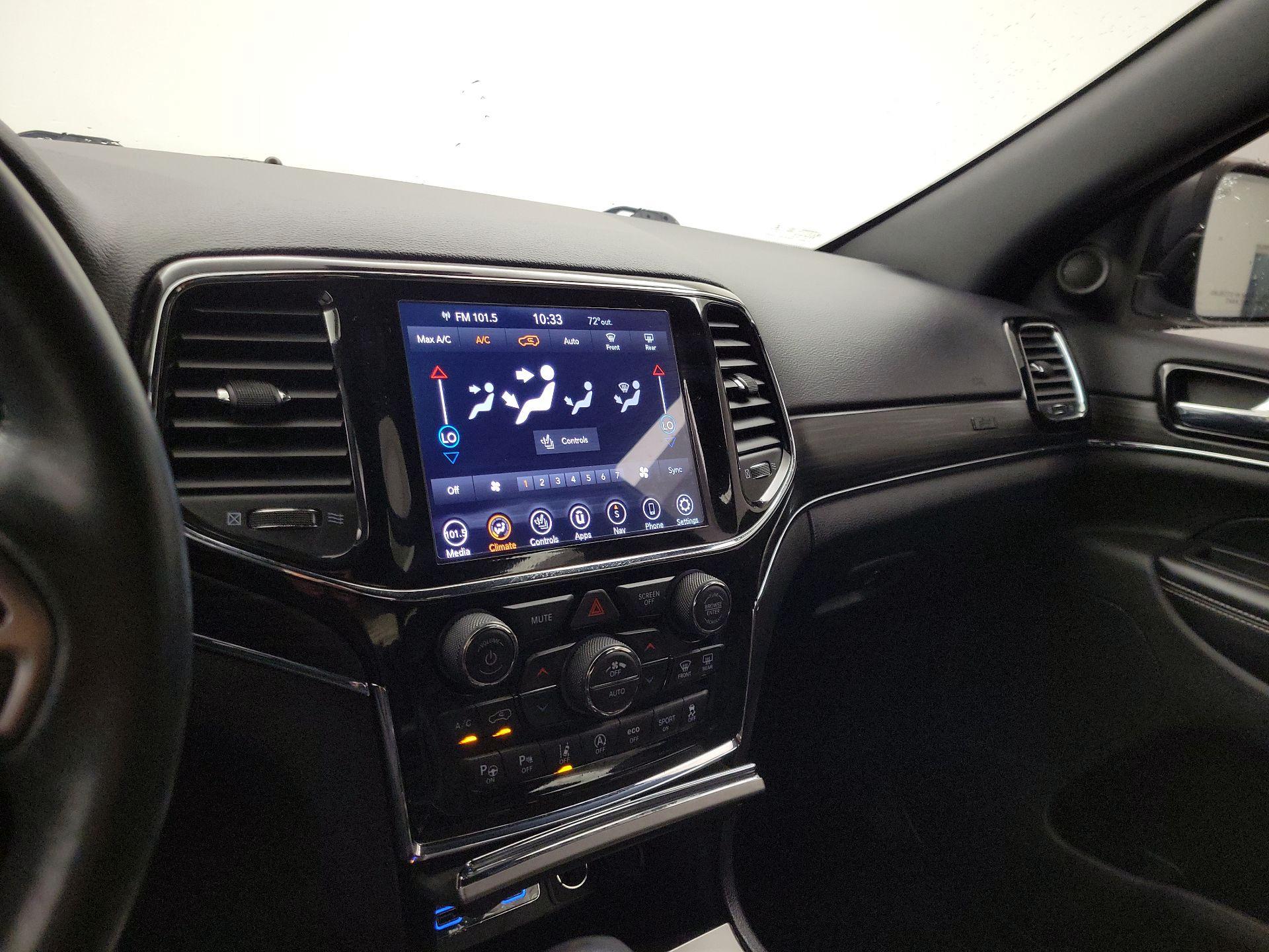 Thumbnail: 2021 Jeep Grand Cherokee - 17