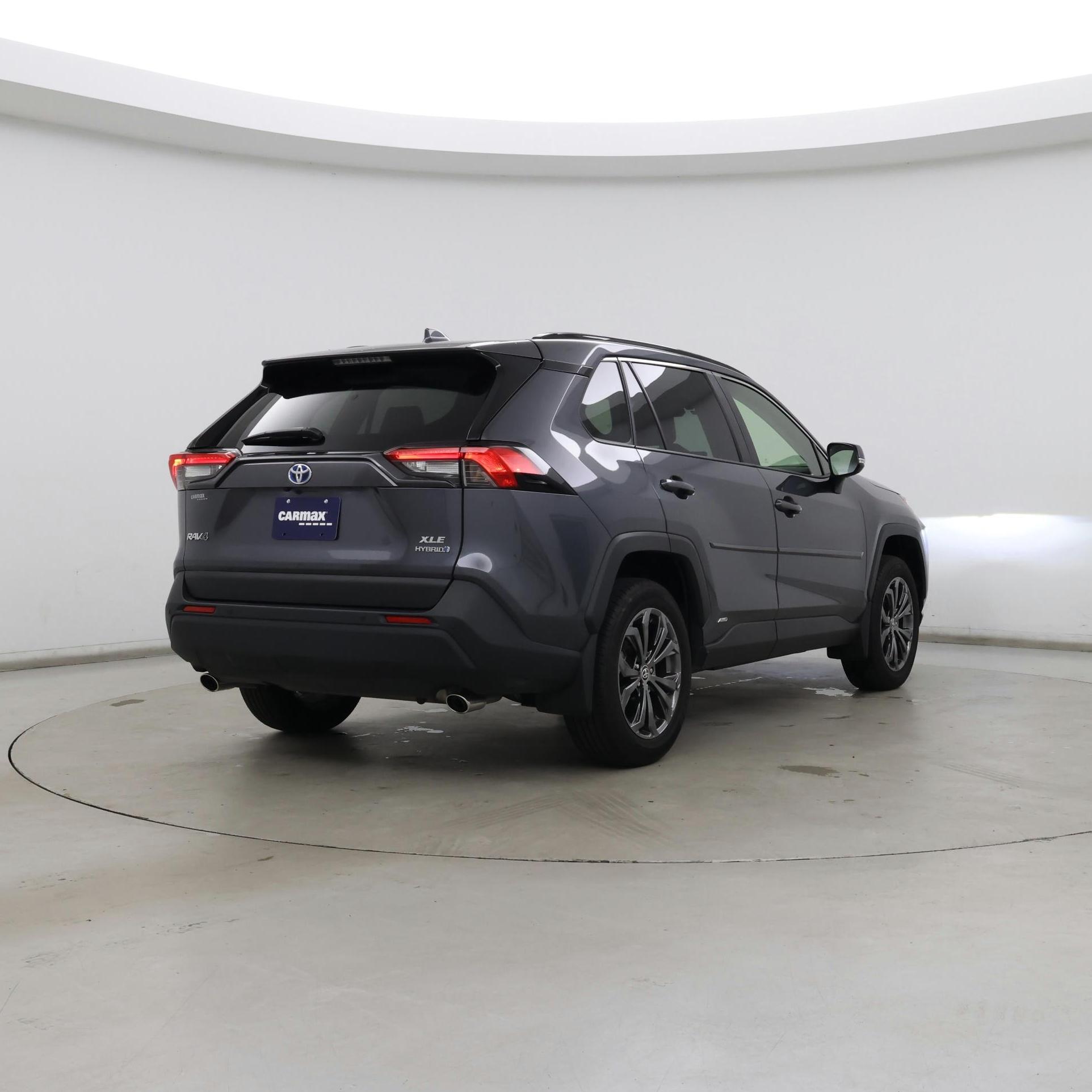 Thumbnail: 2024 Toyota RAV4 - 8