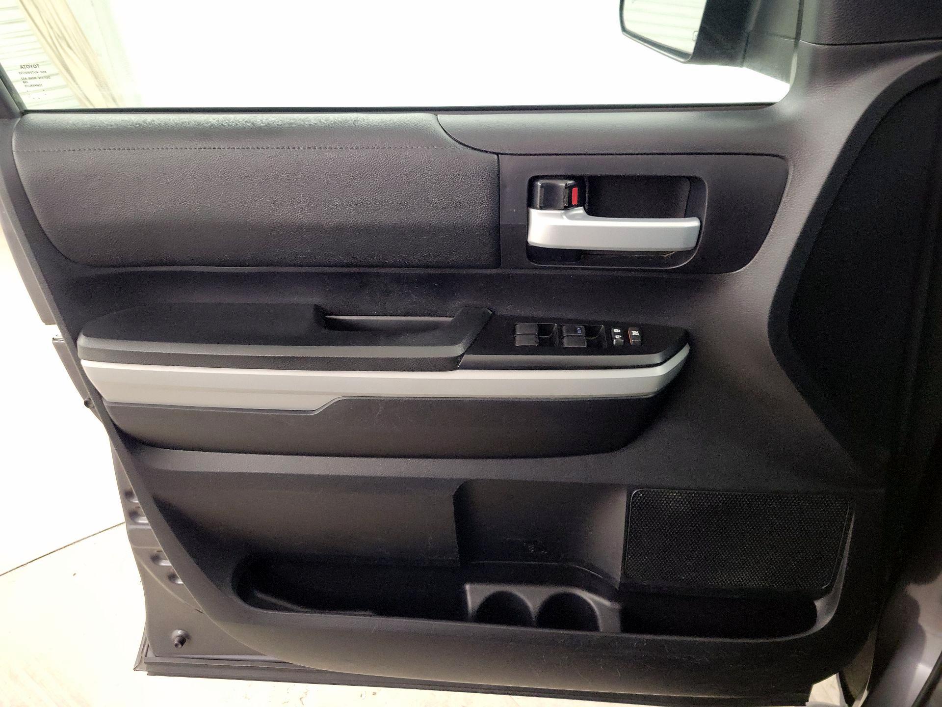 Thumbnail: 2020 Toyota Tundra - 12