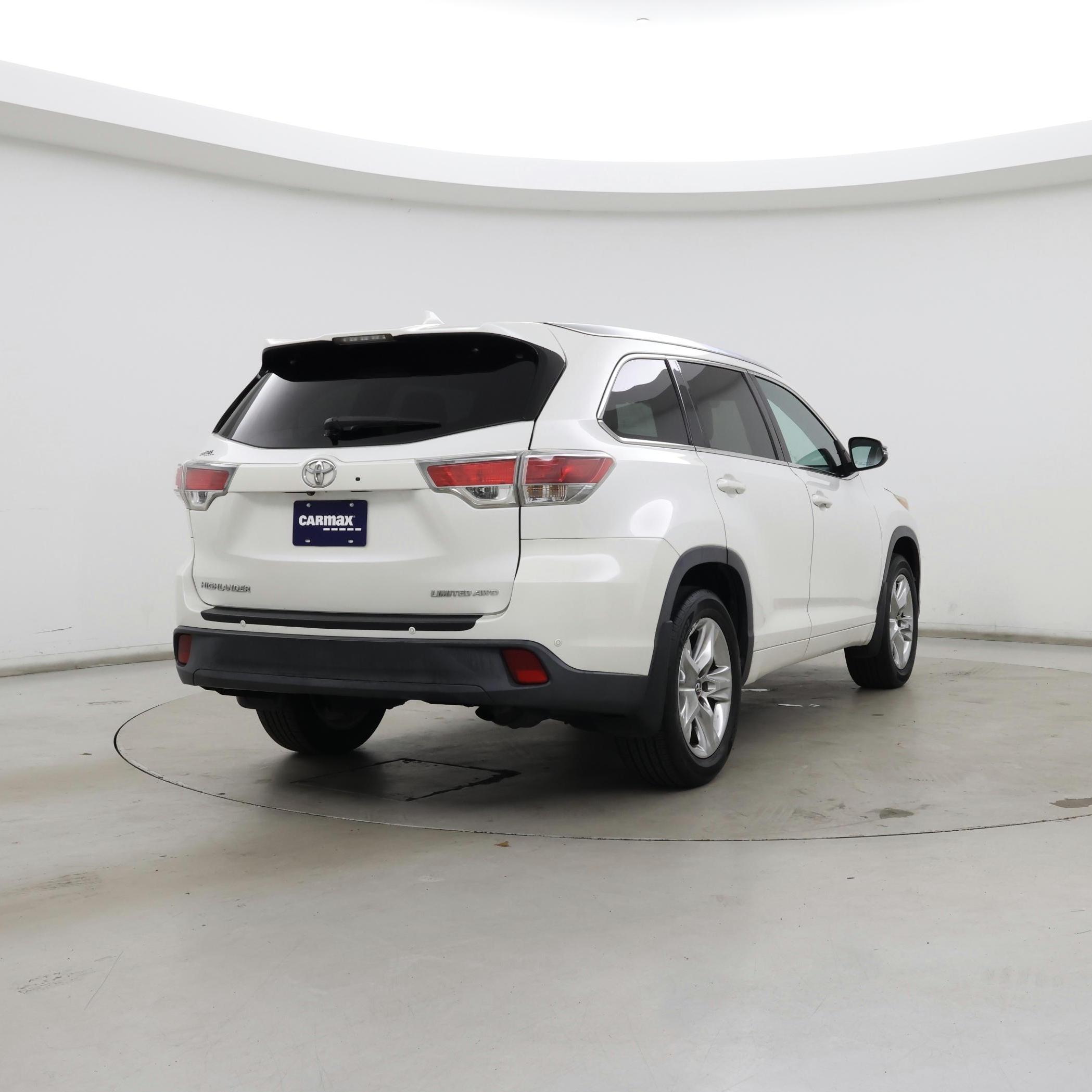 Thumbnail: 2016 Toyota Highlander - 8