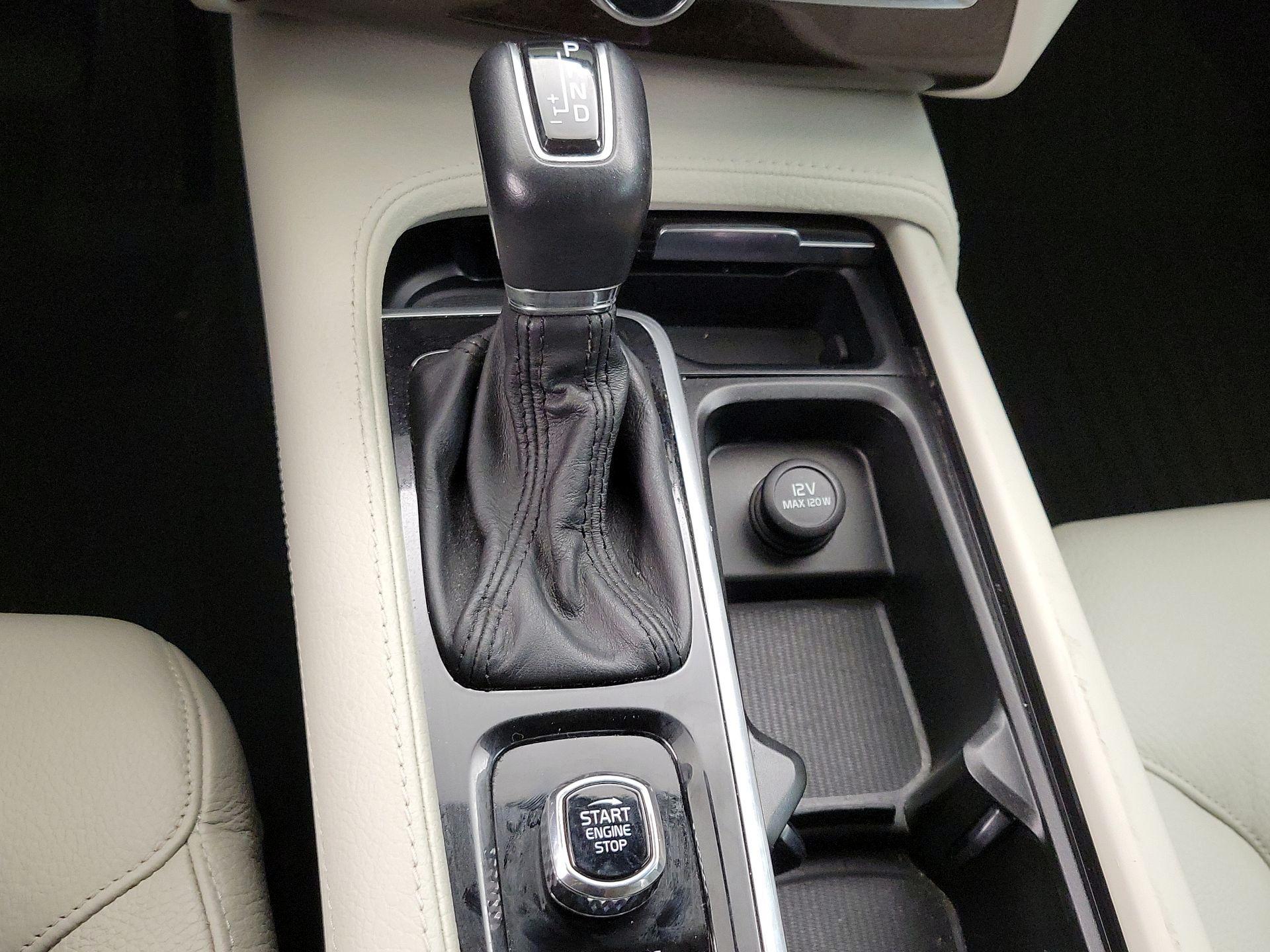 Thumbnail: 2019 Volvo XC90 - 18