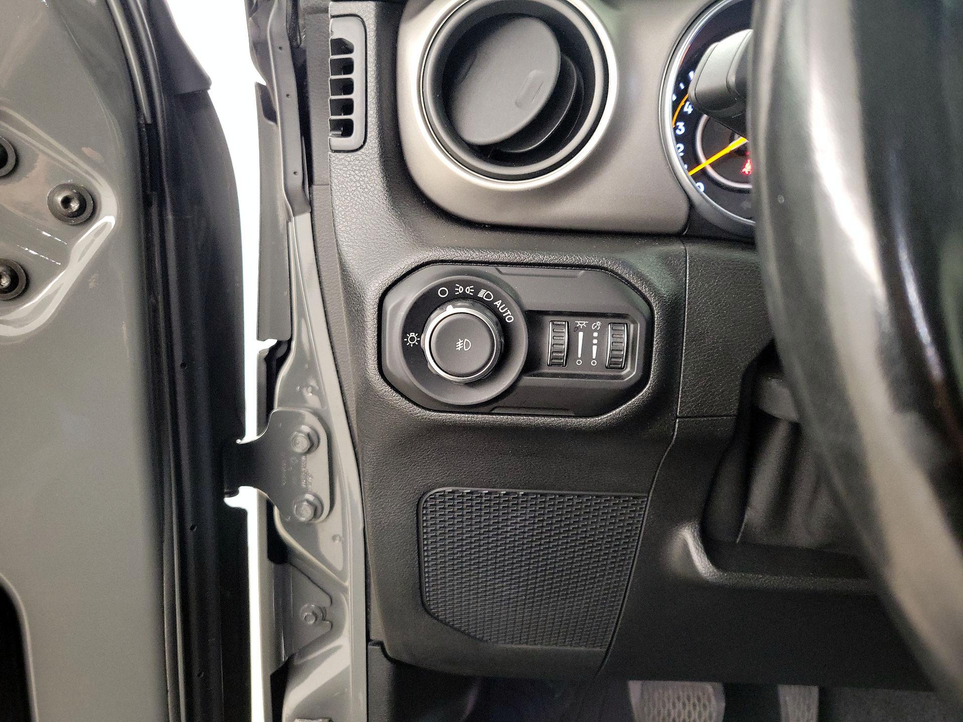 Thumbnail: 2020 Jeep Wrangler - 13