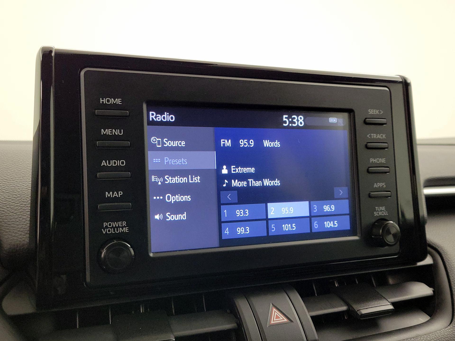 Thumbnail: 2019 Toyota RAV4 - 15