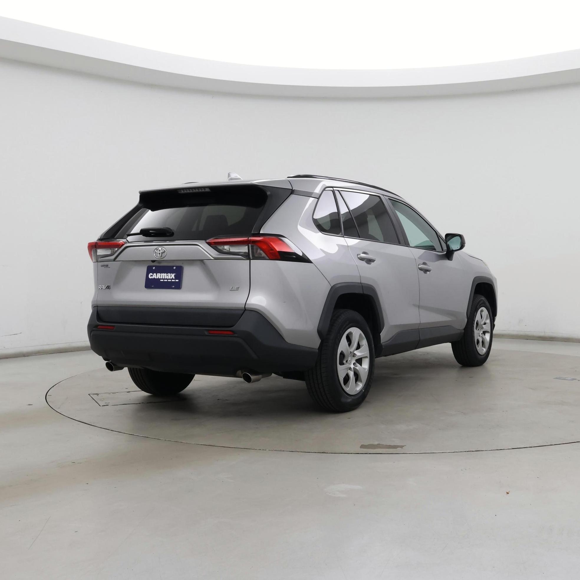 Thumbnail: 2019 Toyota RAV4 - 8