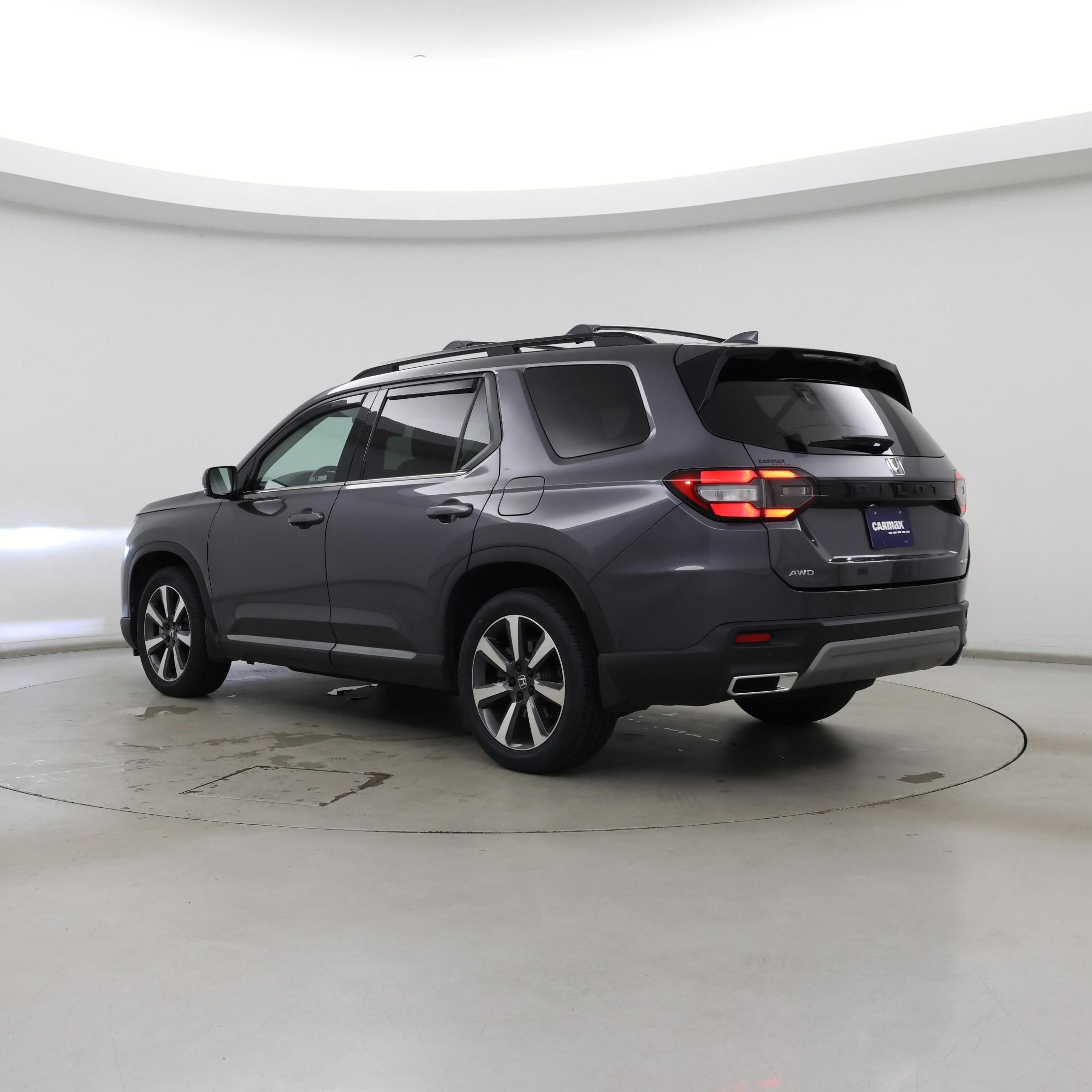 Thumbnail: 2023 Honda Pilot - 2