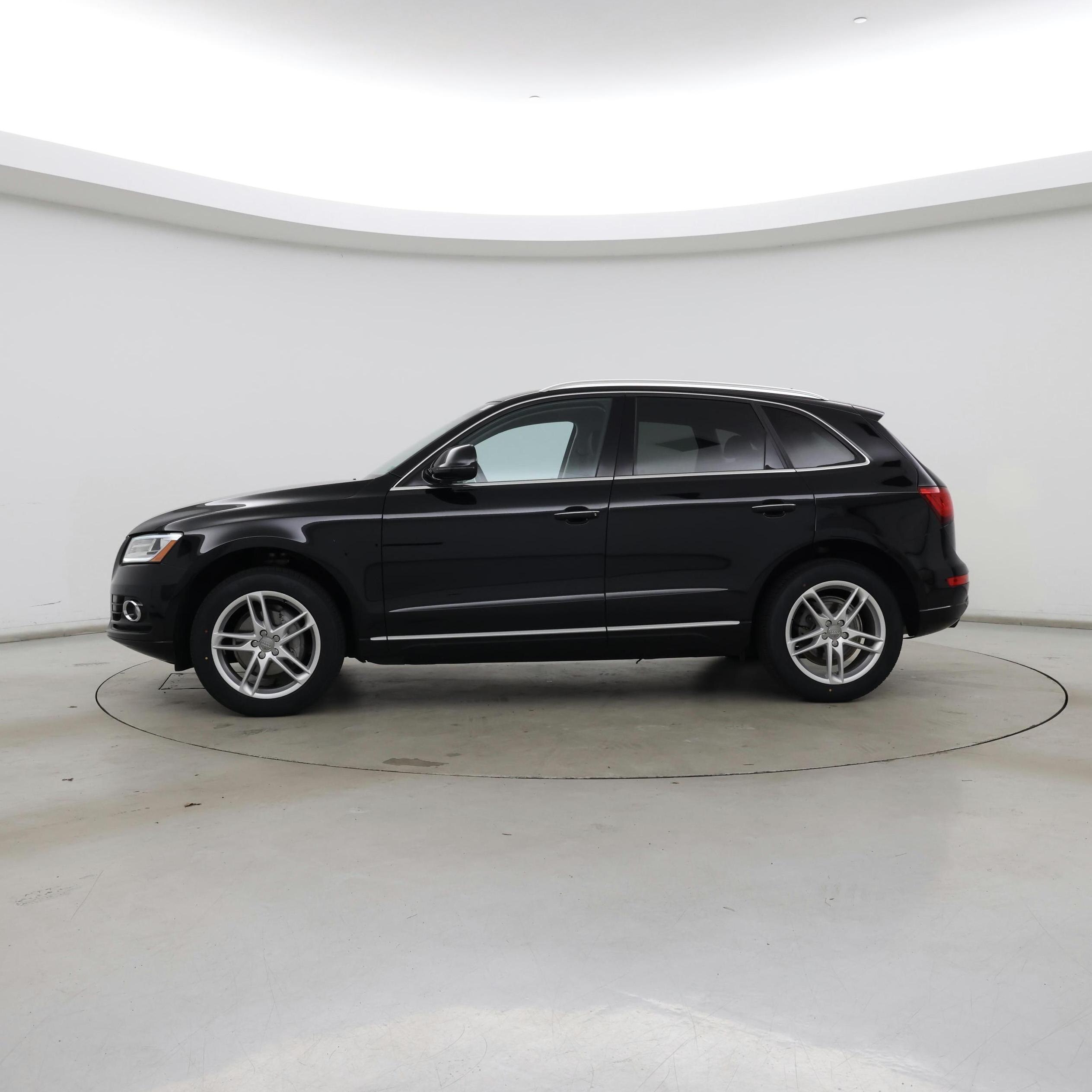 Thumbnail: 2017 Audi Q5 - 3