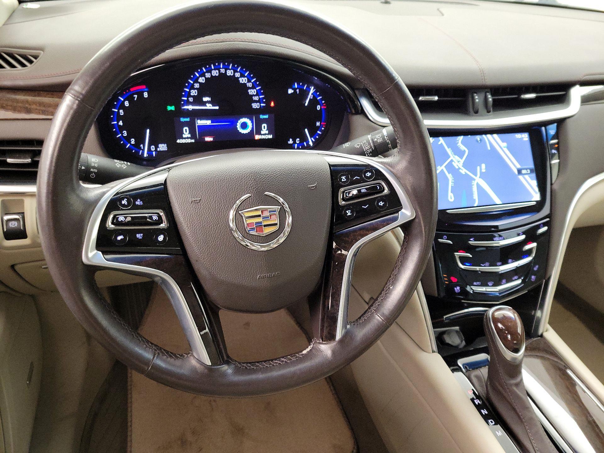 Thumbnail: 2015 Cadillac XTS - 10