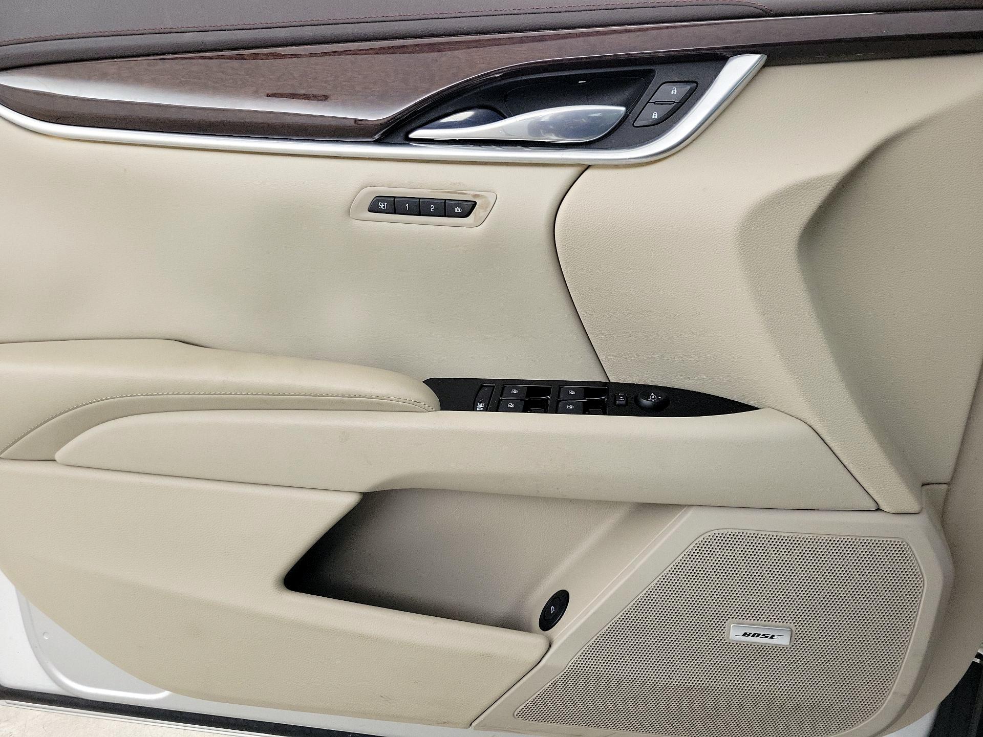 Thumbnail: 2015 Cadillac XTS - 12