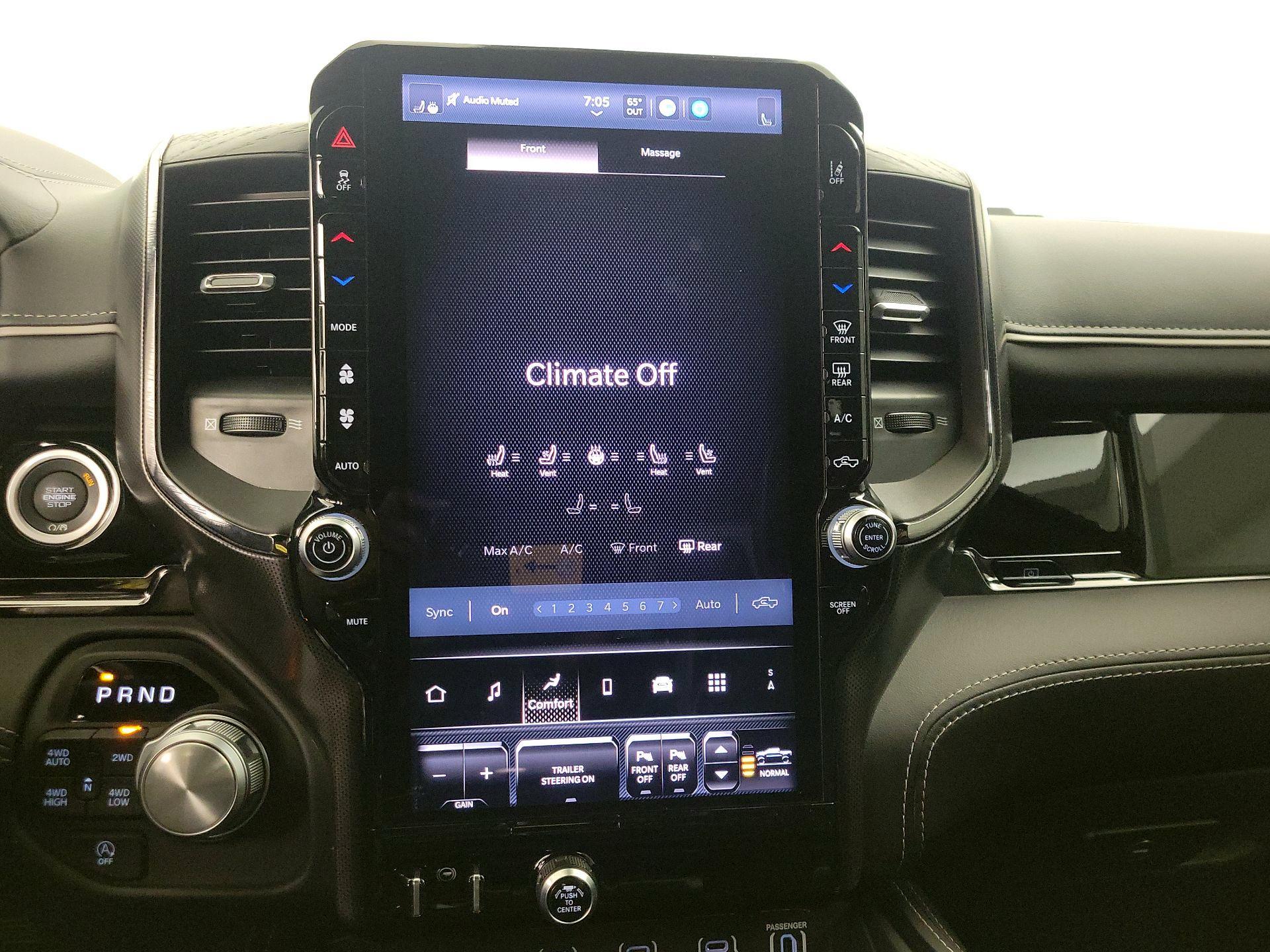 Thumbnail: 2025 RAM 1500 - 17