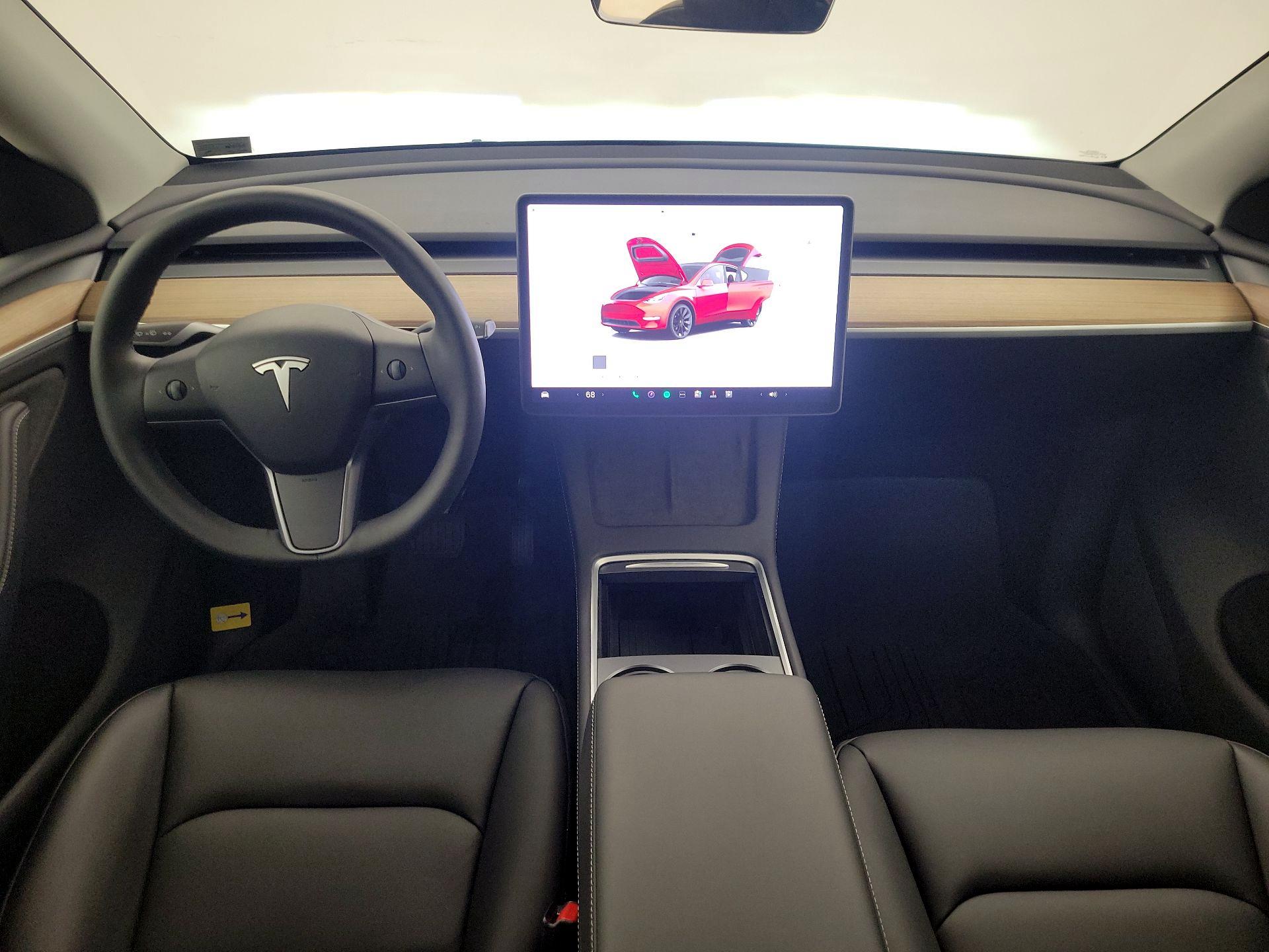 Thumbnail: 2025 Tesla Model Y - 9