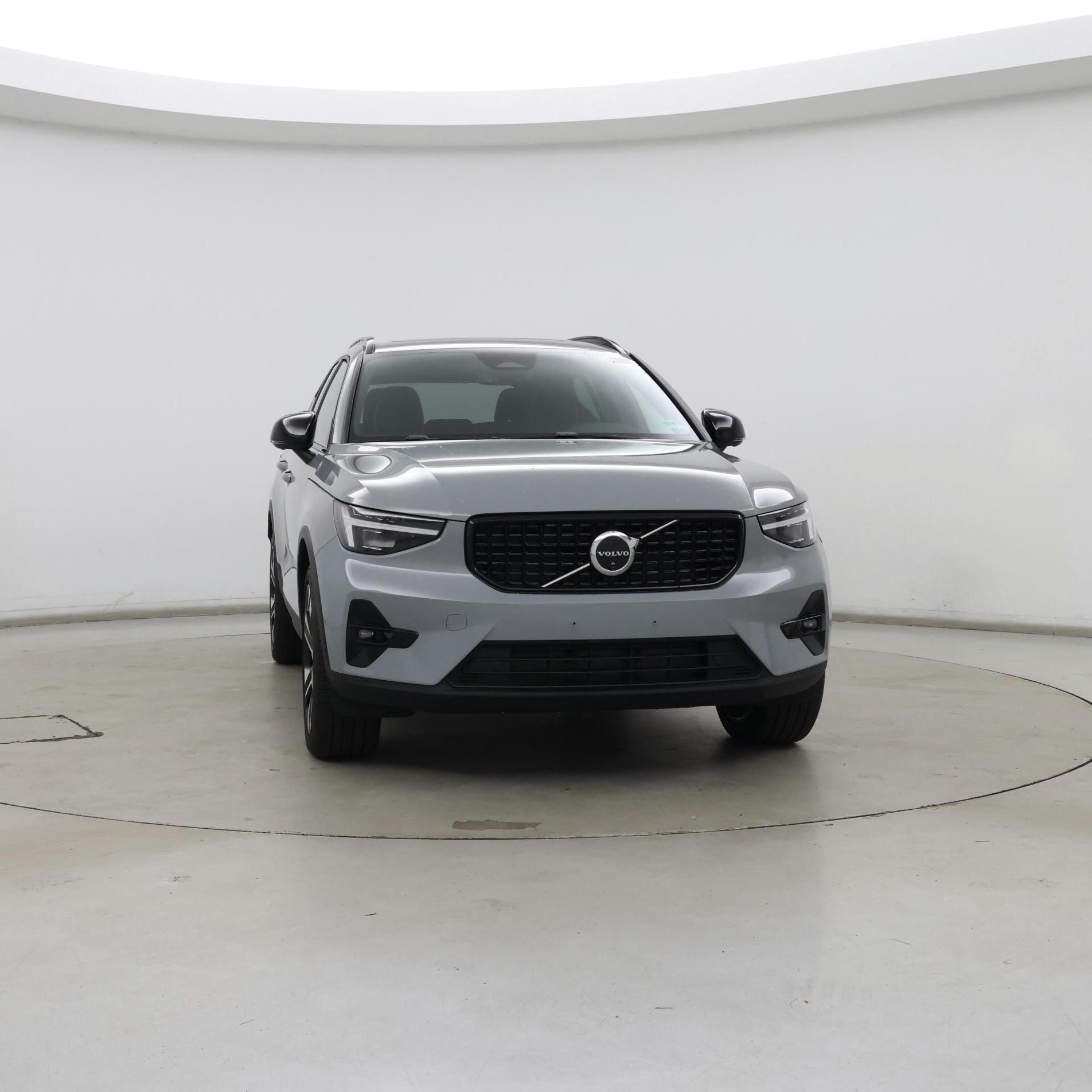 Thumbnail: 2024 Volvo XC40 - 5