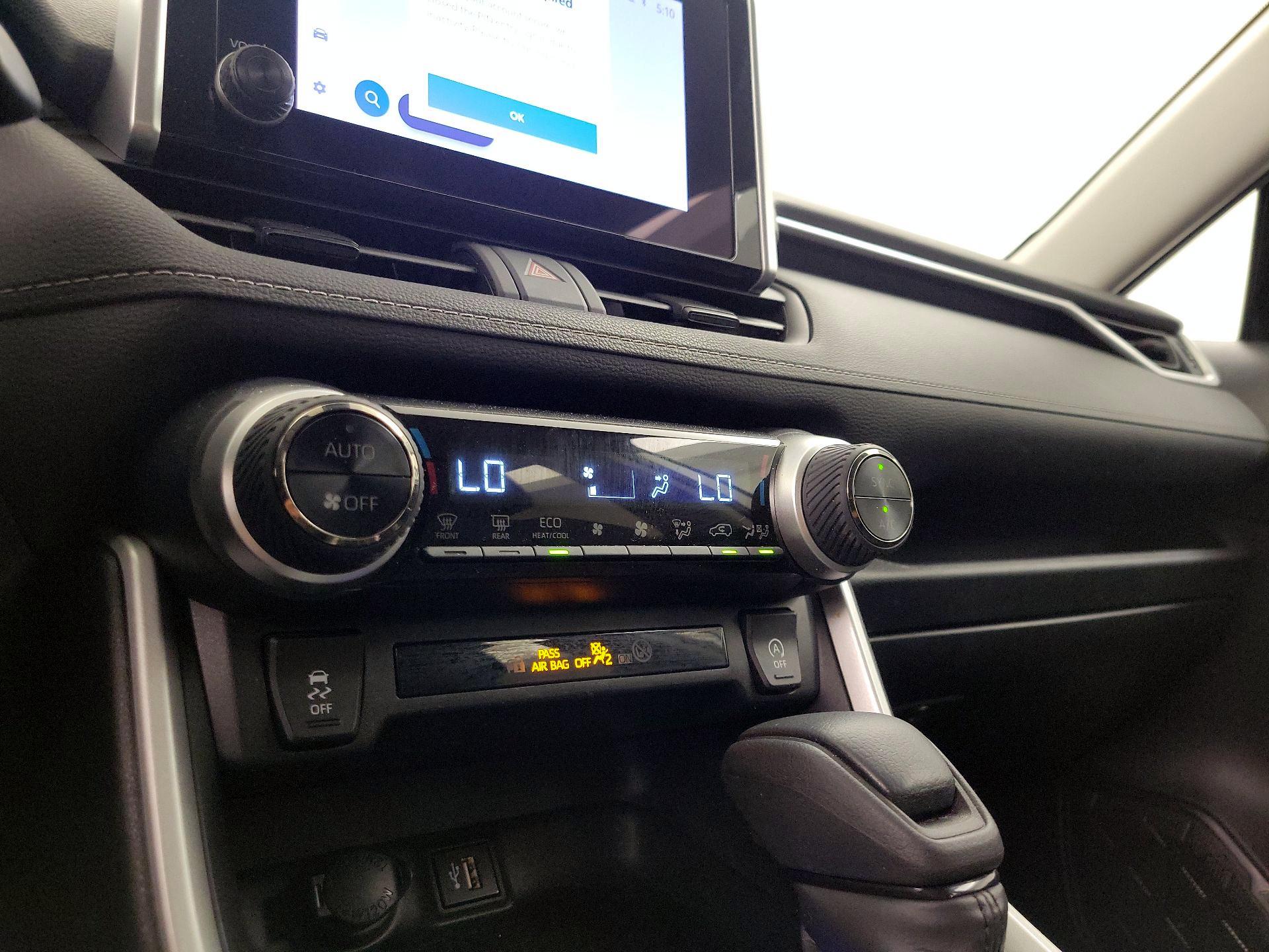 Thumbnail: 2024 Toyota RAV4 - 16