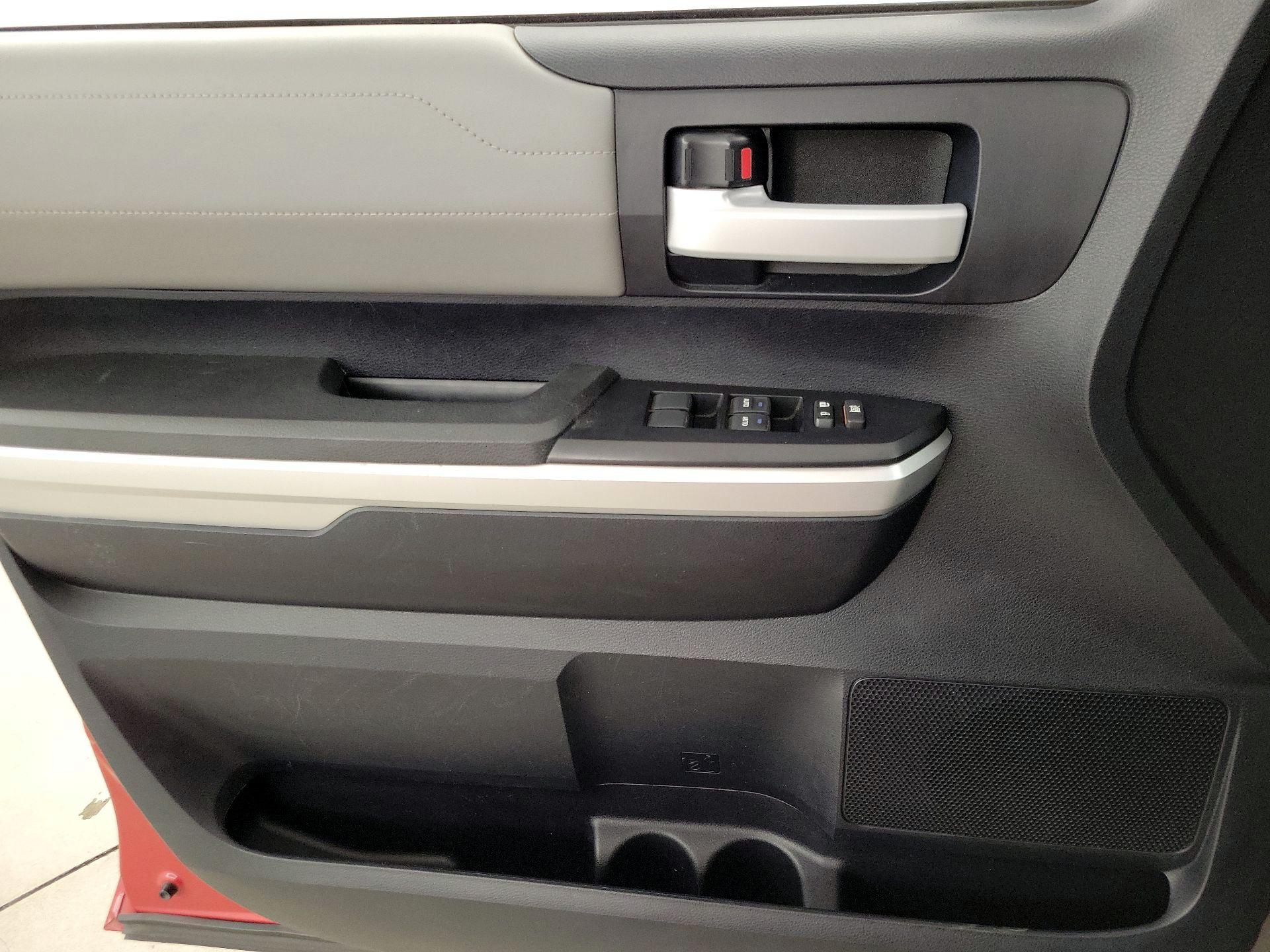 Thumbnail: 2014 Toyota Tundra - 12