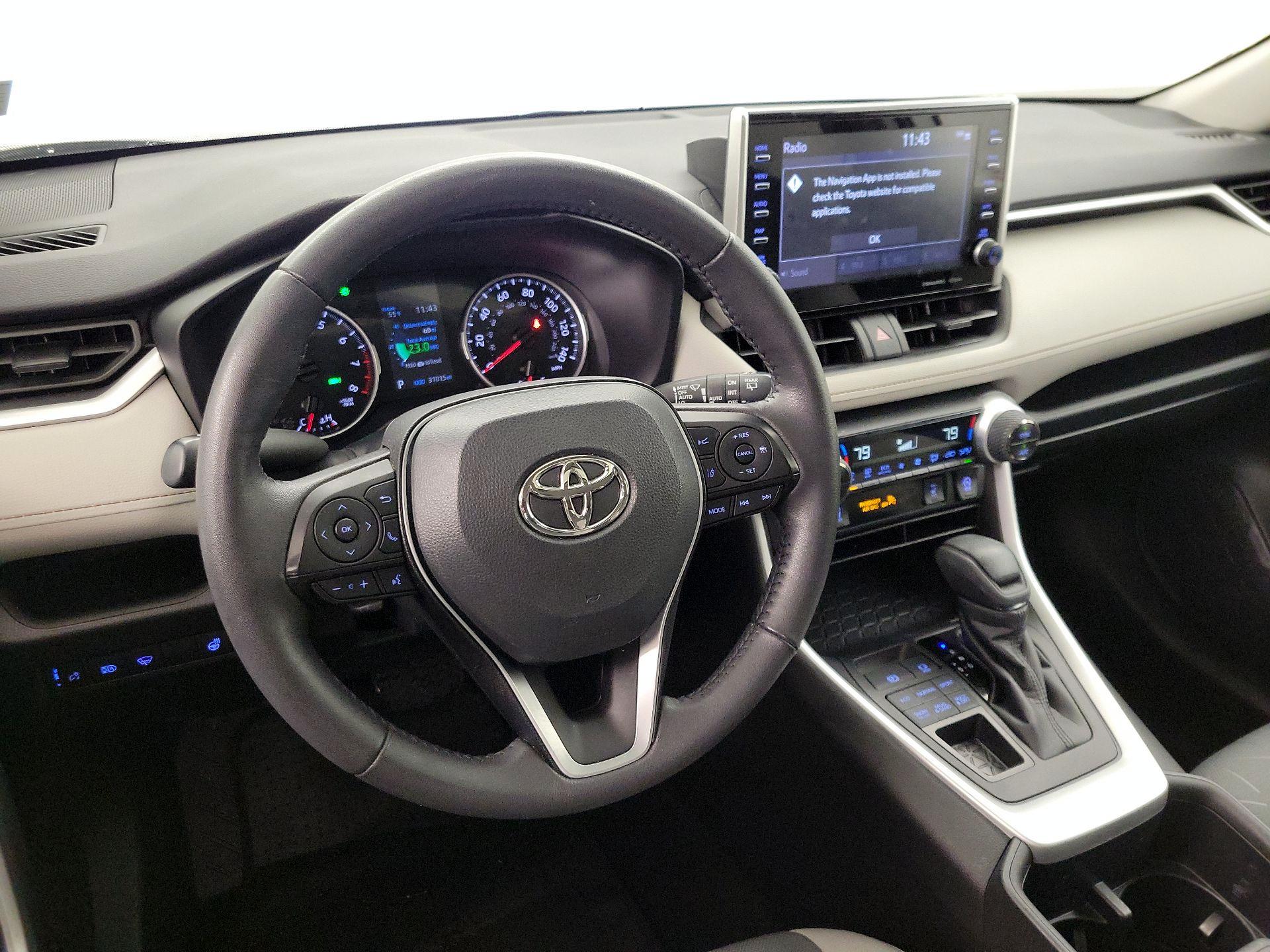 Thumbnail: 2022 Toyota RAV4 - 9