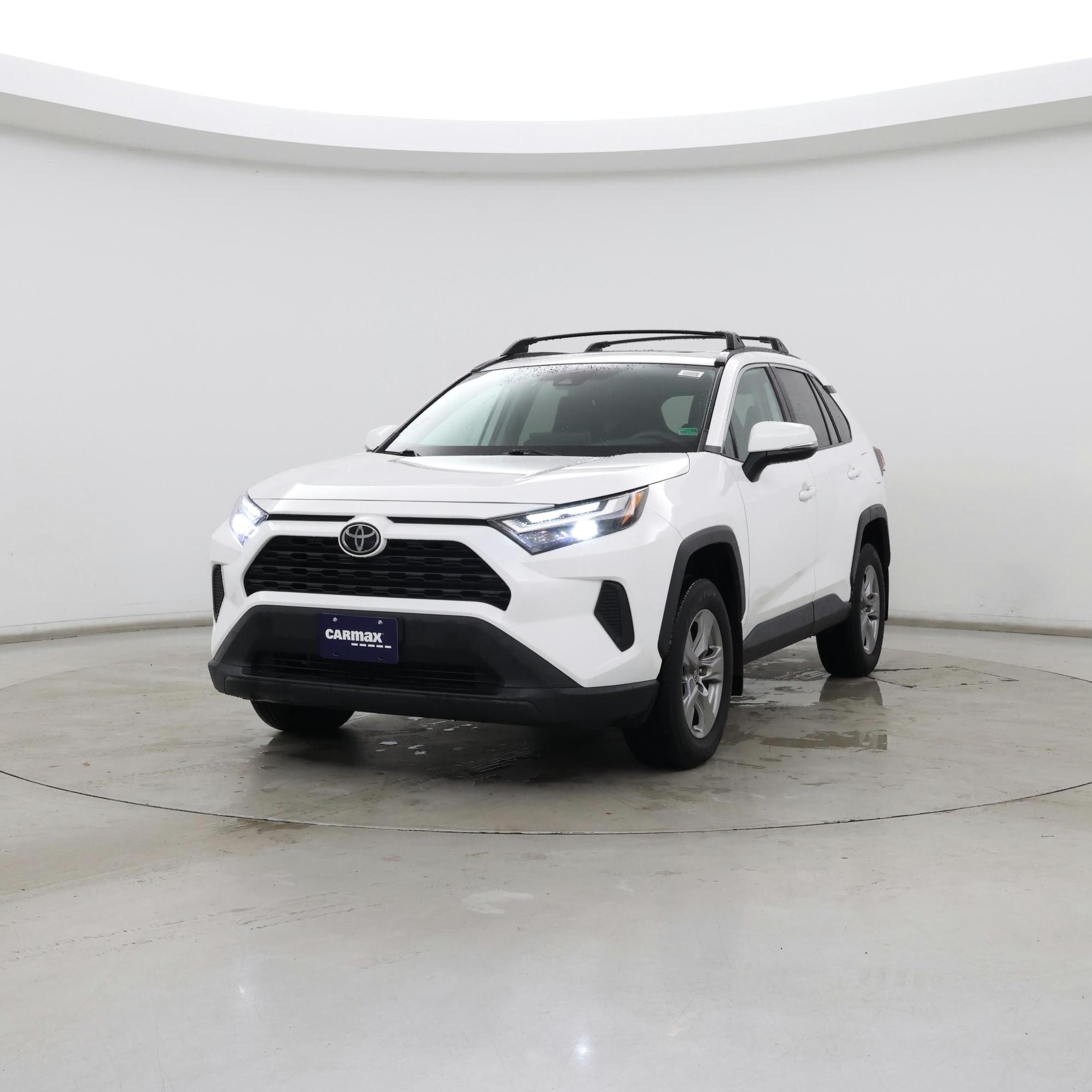 Thumbnail: 2022 Toyota RAV4 - 4