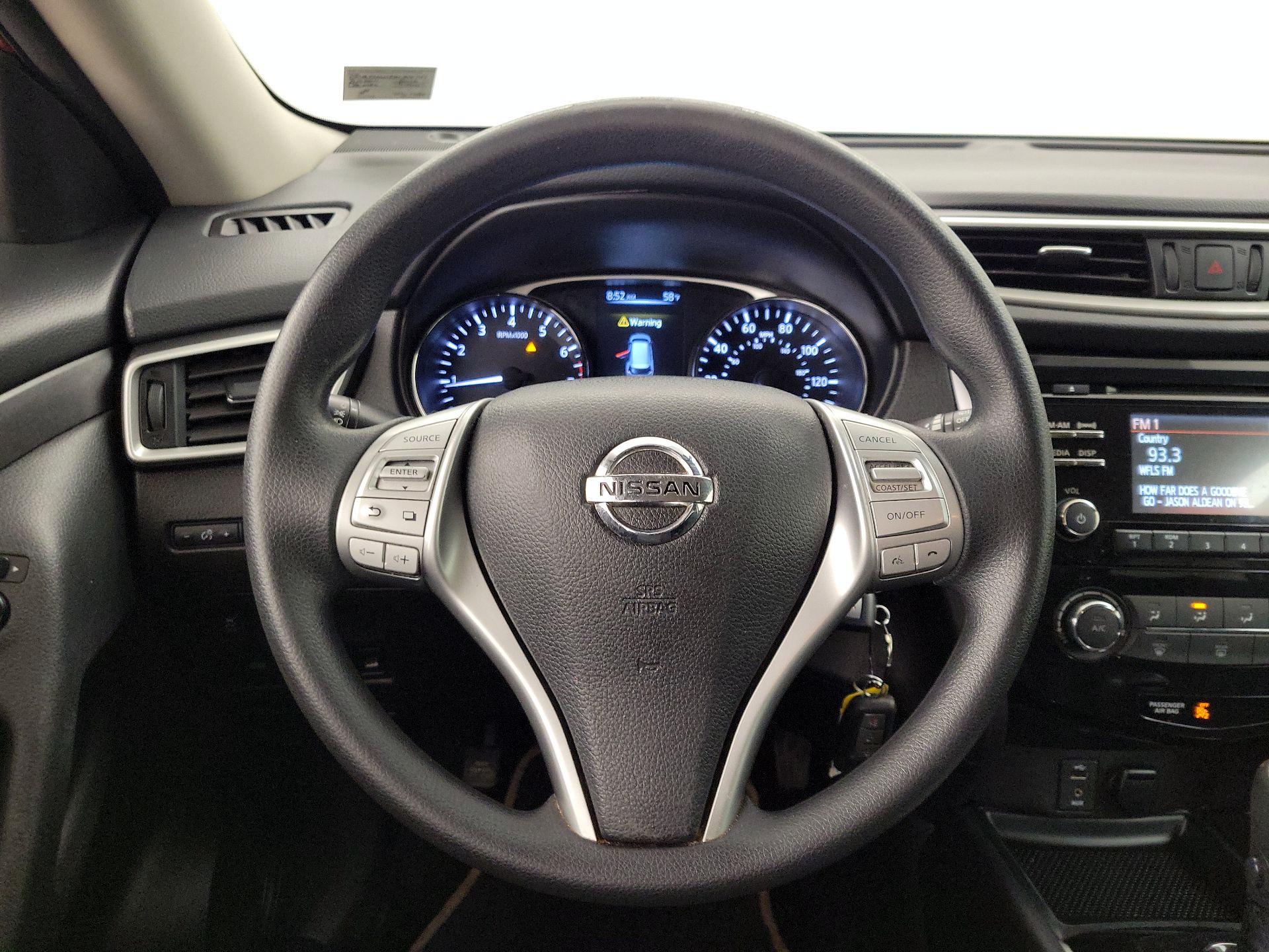 Thumbnail: 2016 Nissan Rogue - 10