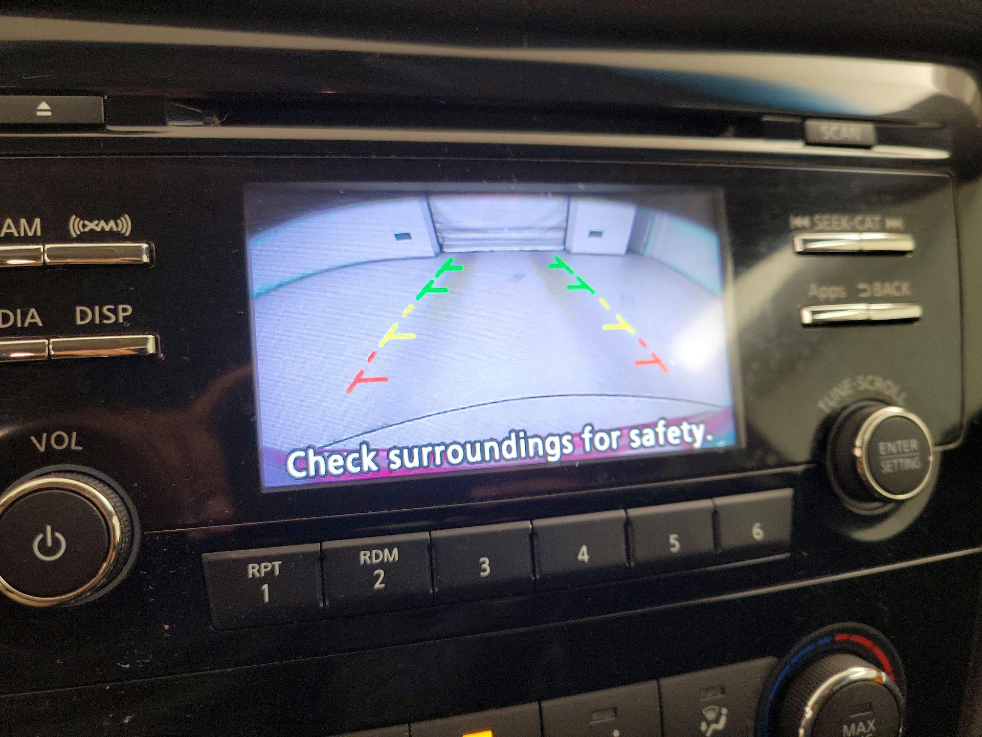 Thumbnail: 2016 Nissan Rogue - 14