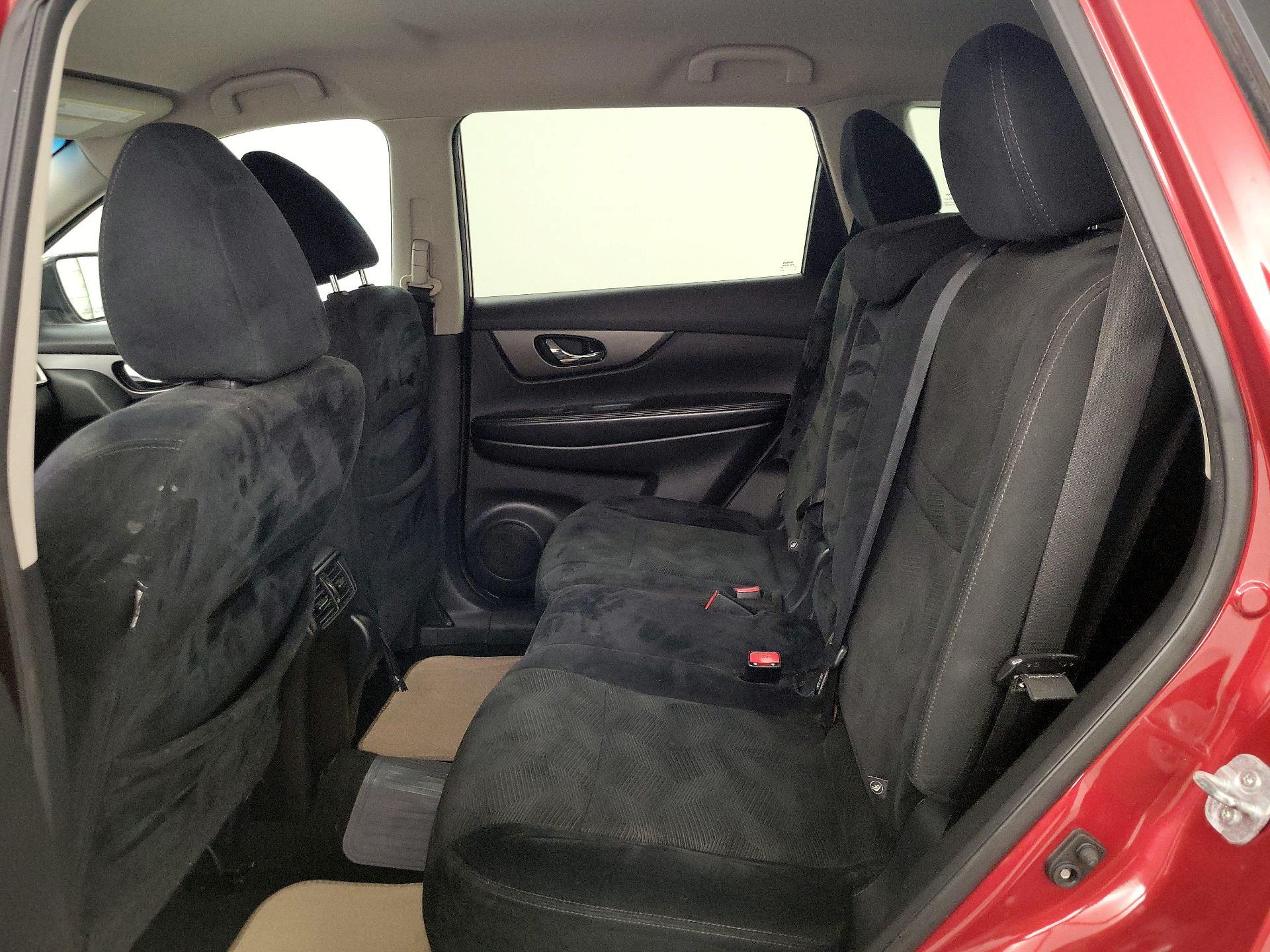 Thumbnail: 2016 Nissan Rogue - 19