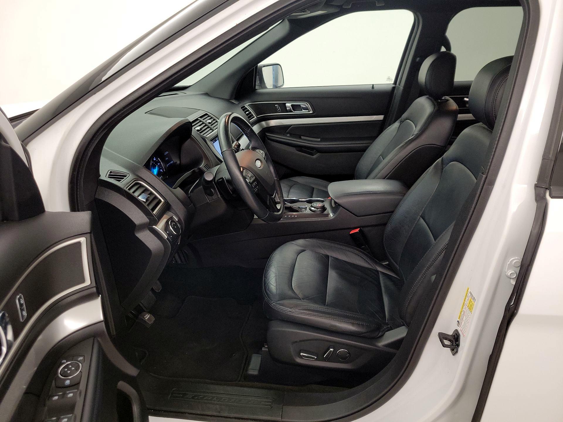 Thumbnail: 2017 Ford Explorer - 11