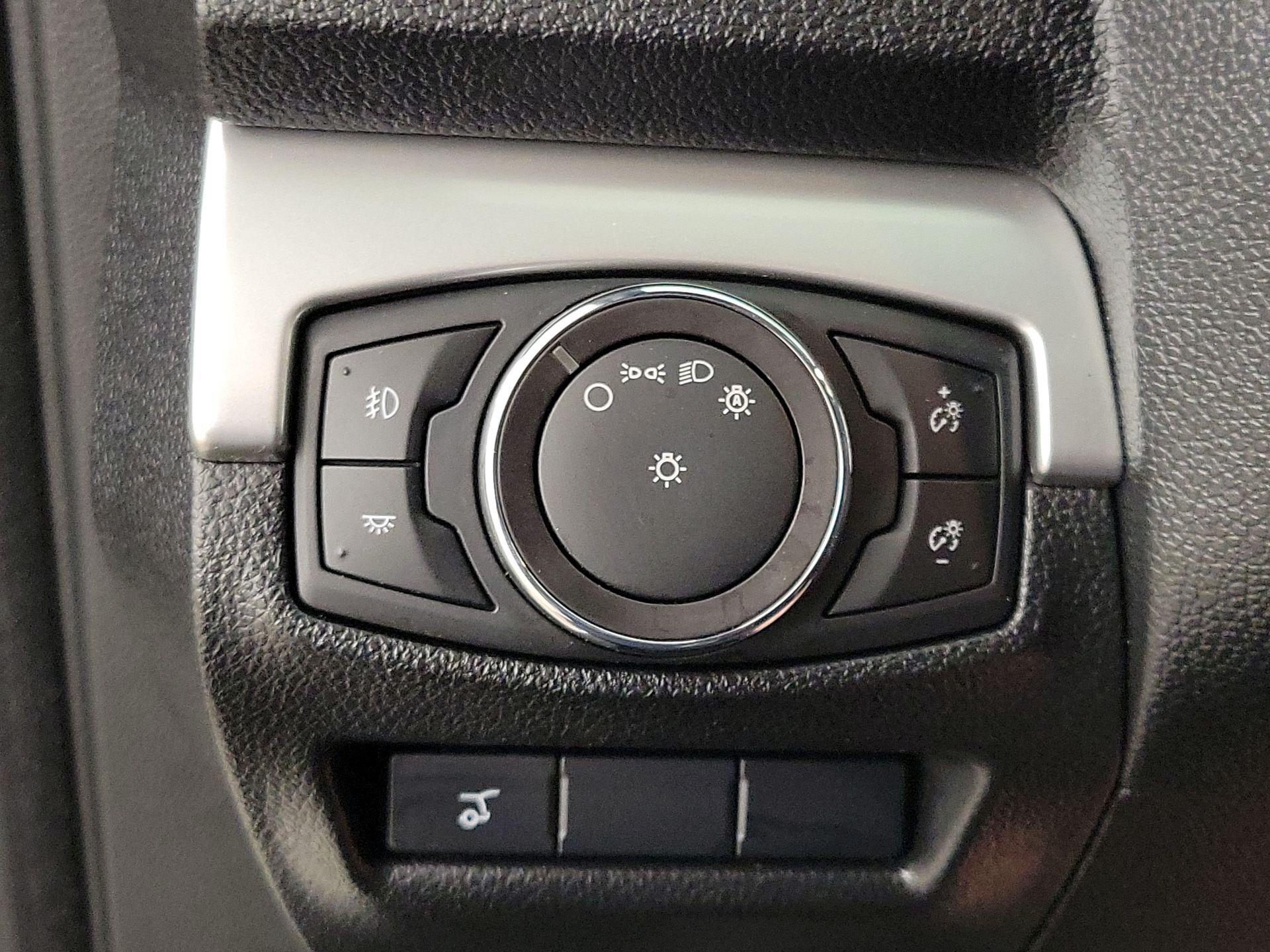 Thumbnail: 2017 Ford Explorer - 13