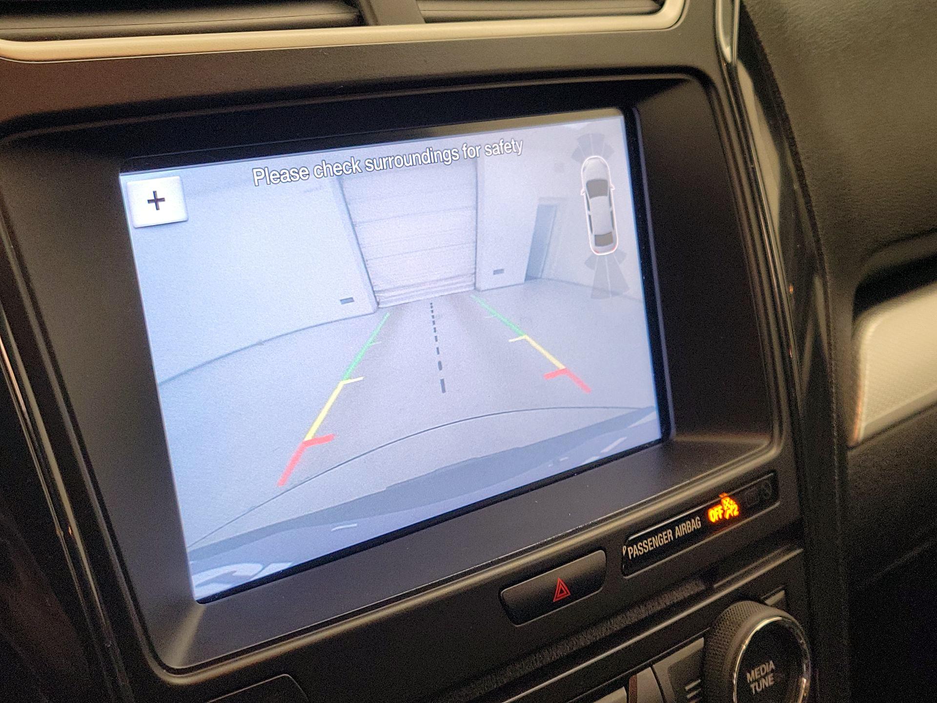 Thumbnail: 2017 Ford Explorer - 15