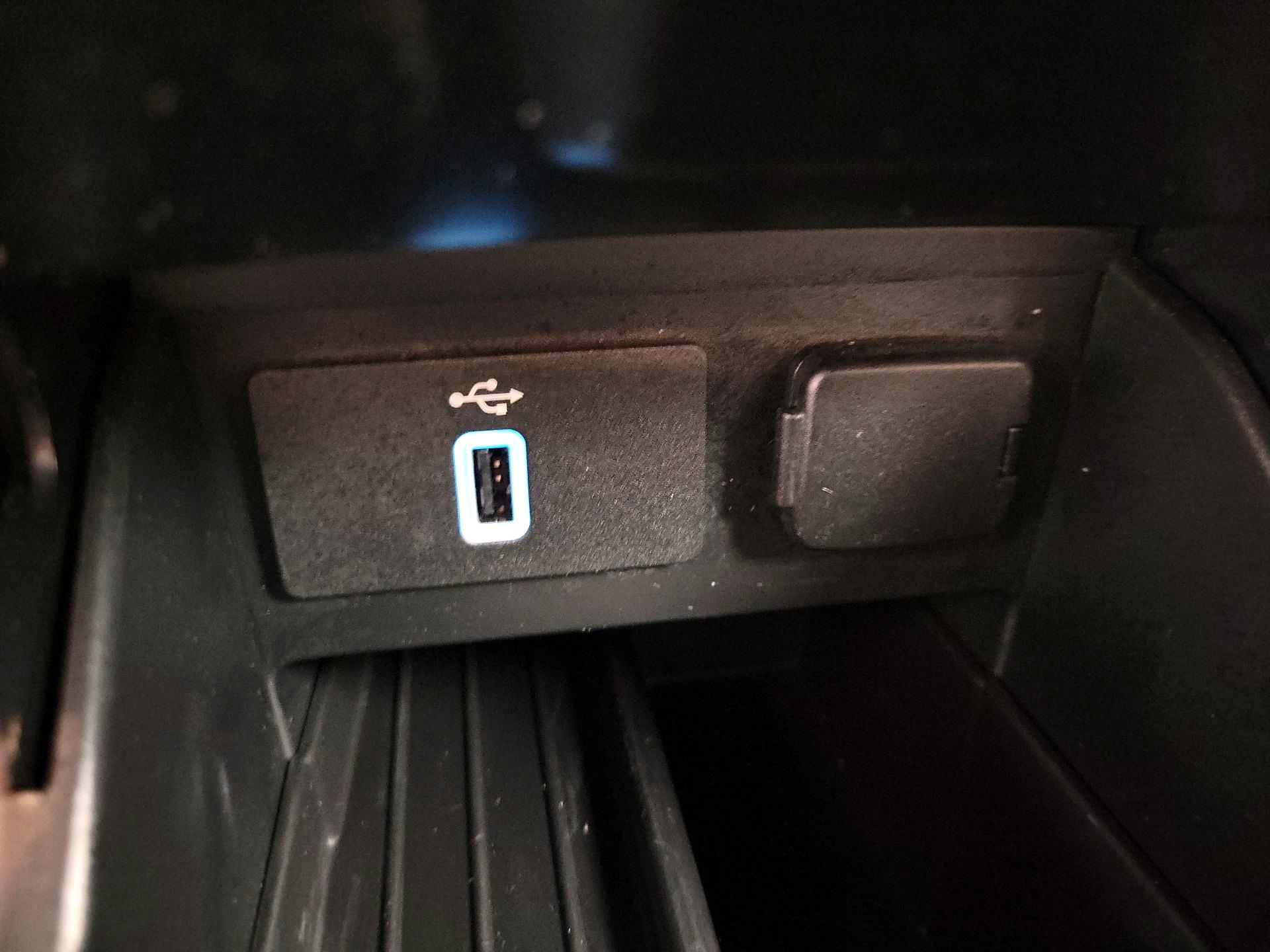 Thumbnail: 2017 Ford Explorer - 19