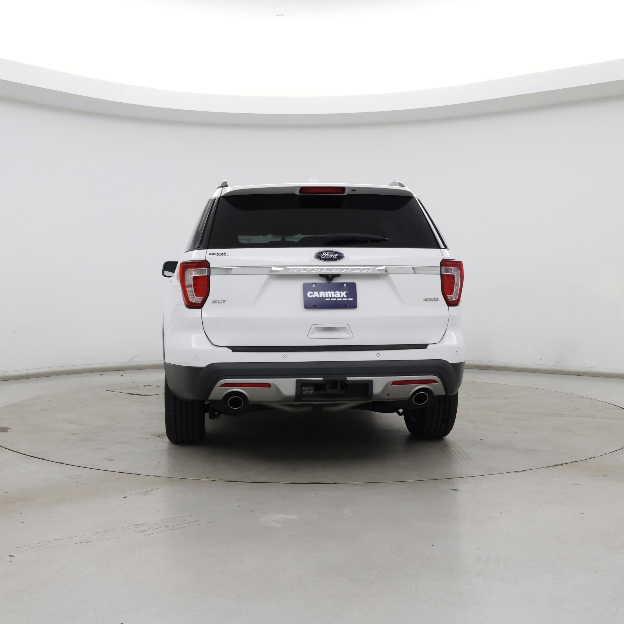 Thumbnail: 2017 Ford Explorer - 6