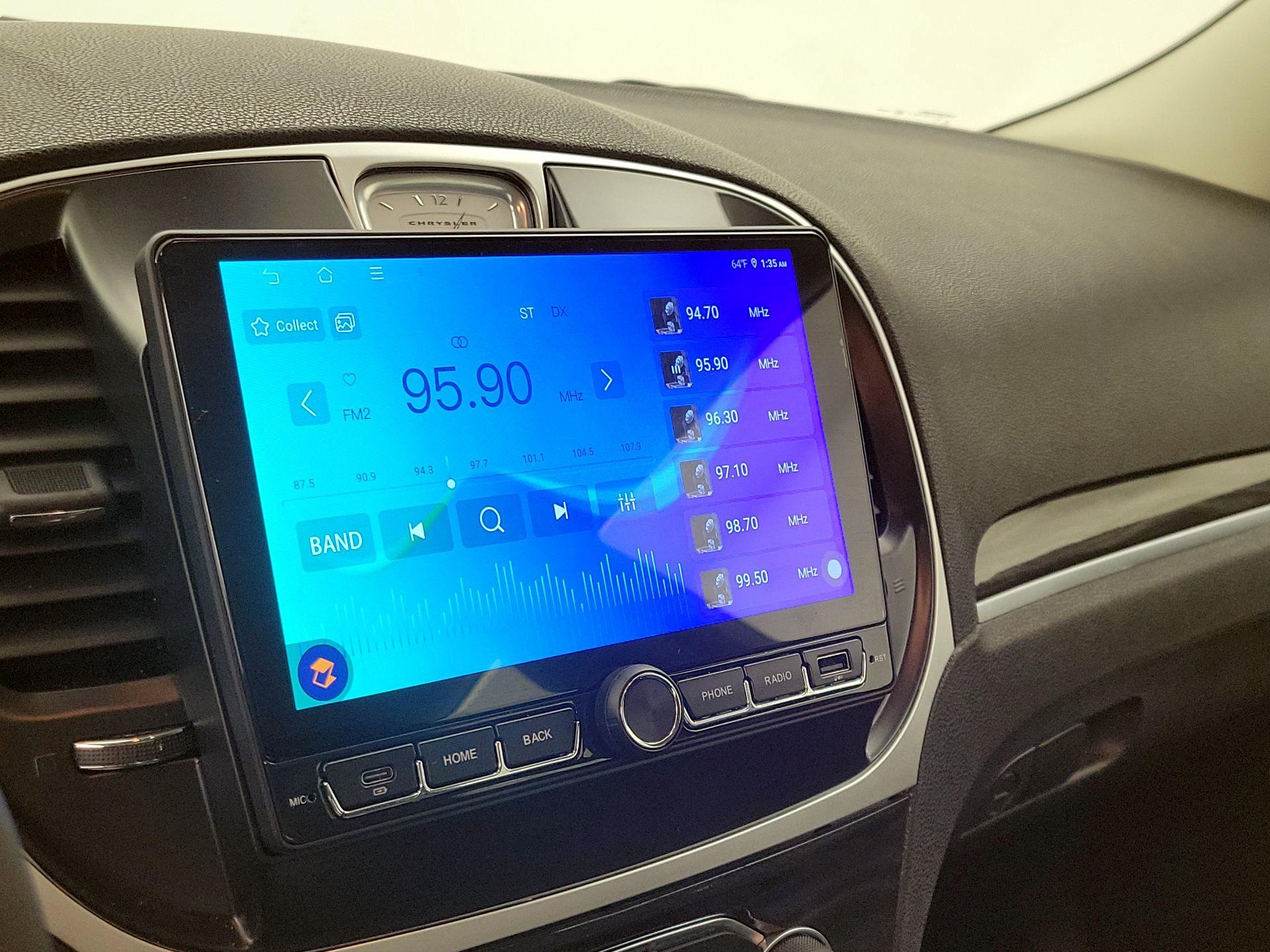 Thumbnail: 2022 Chrysler 300 - 15