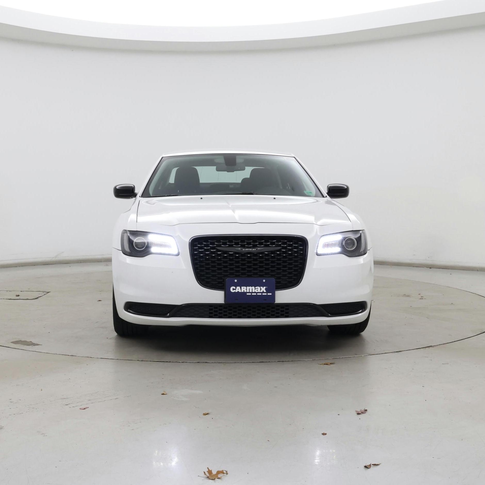 Thumbnail: 2022 Chrysler 300 - 5