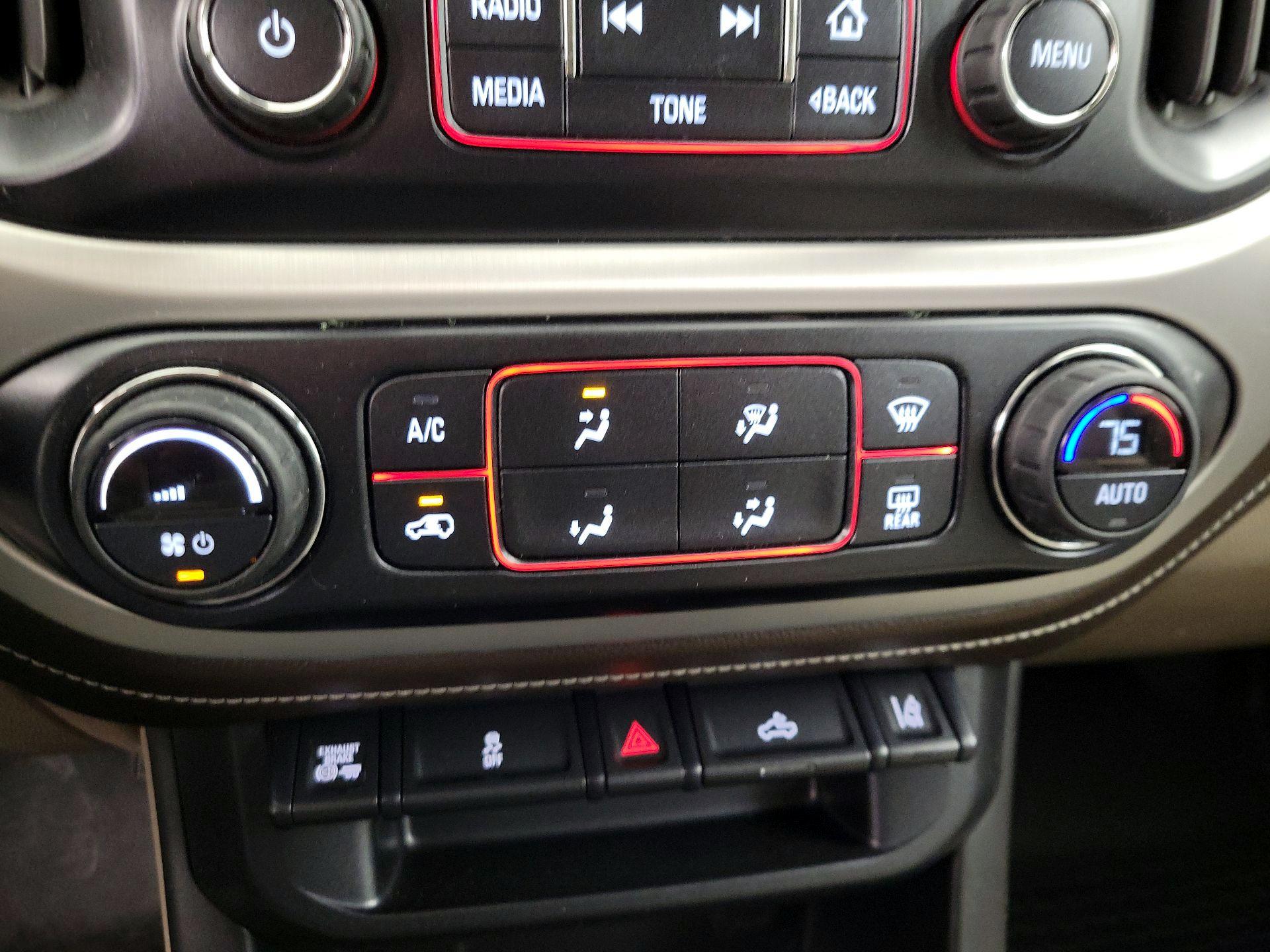 Thumbnail: 2016 GMC Canyon - 17