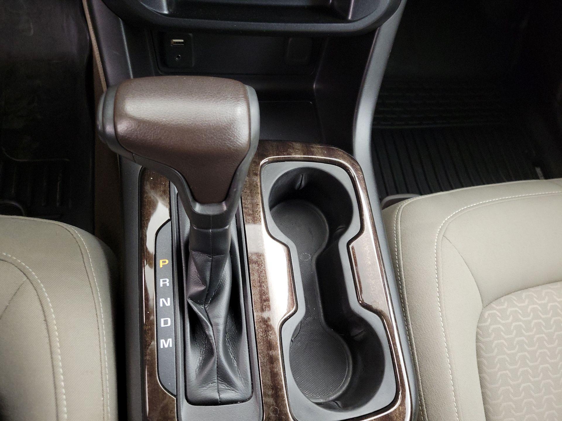 Thumbnail: 2016 GMC Canyon - 18